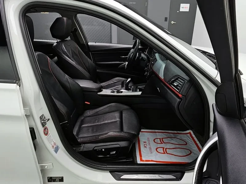 BMW 320, снимка 12 - Автомобили и джипове - 52469104