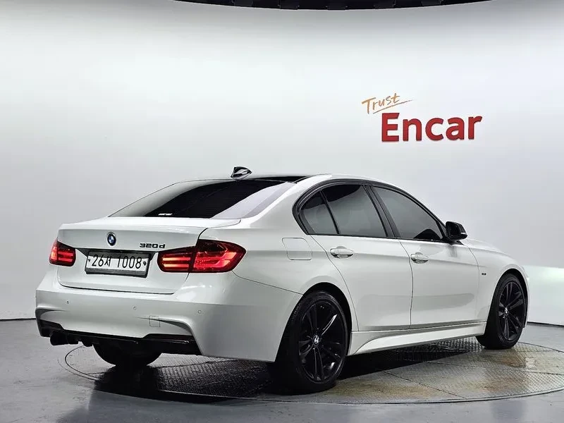 BMW 320, снимка 2 - Автомобили и джипове - 52469104