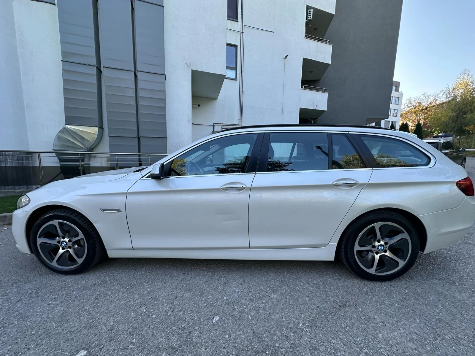 BMW 525 D xdrive - изображение 8