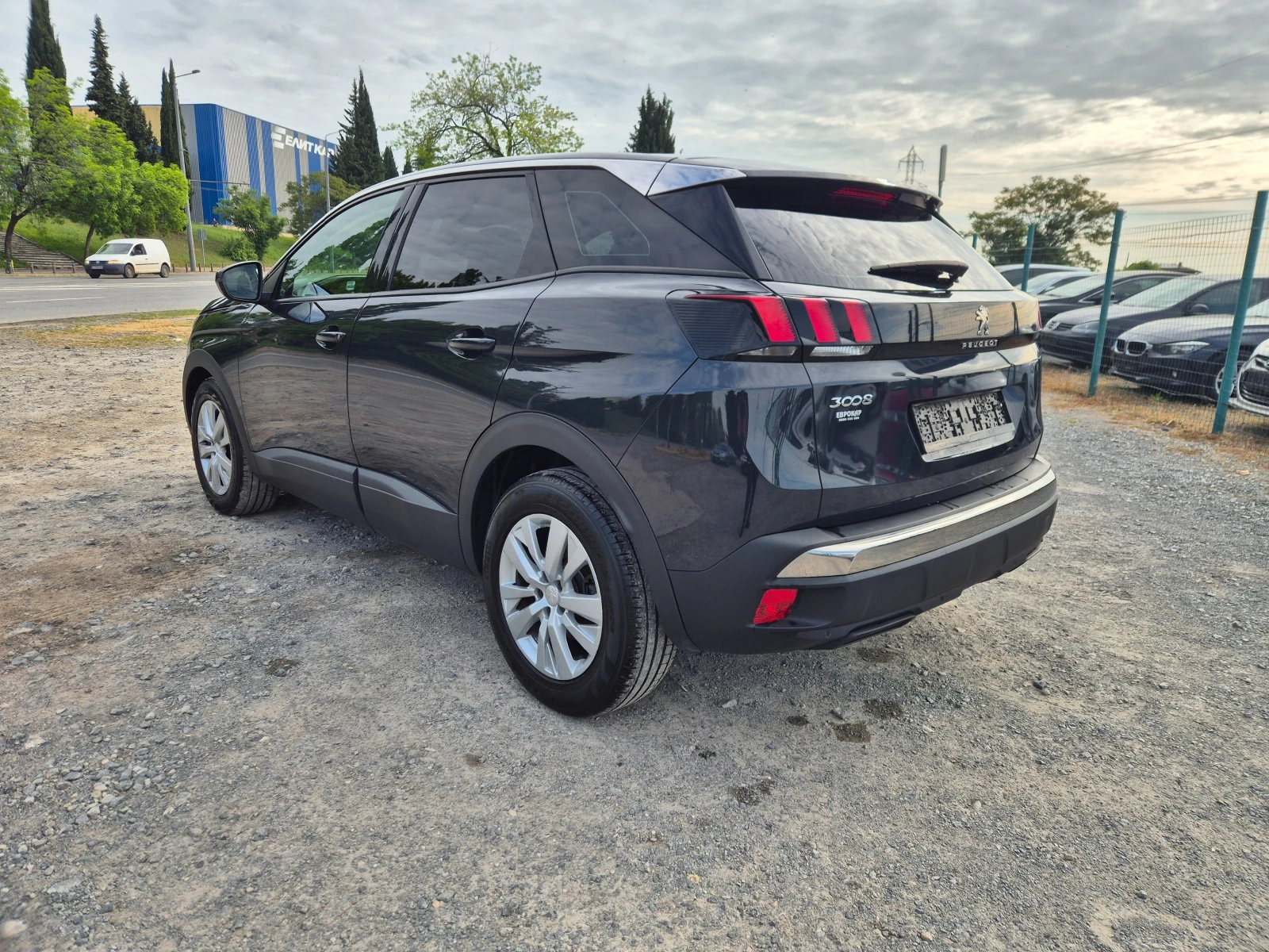 Peugeot 3008 1.5HDI Автомат - изображение 3