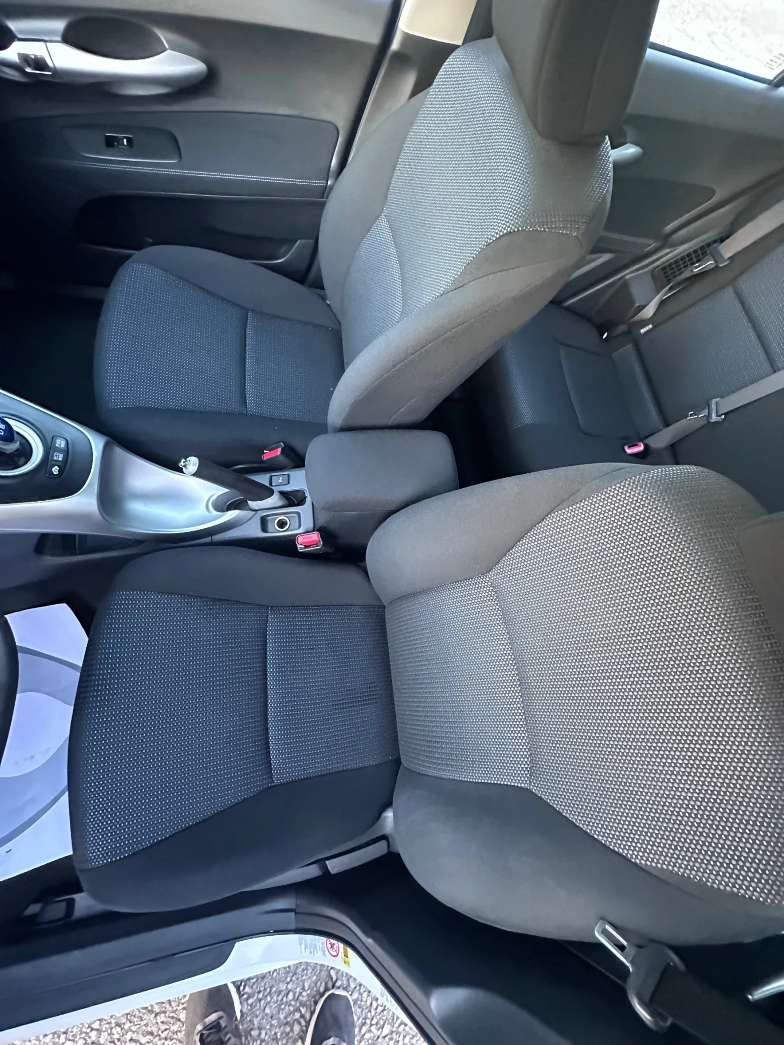 Toyota Auris 1.8 HYBRID FACE СЕРВИЗНА ИСТОРИЯ!!! - изображение 9