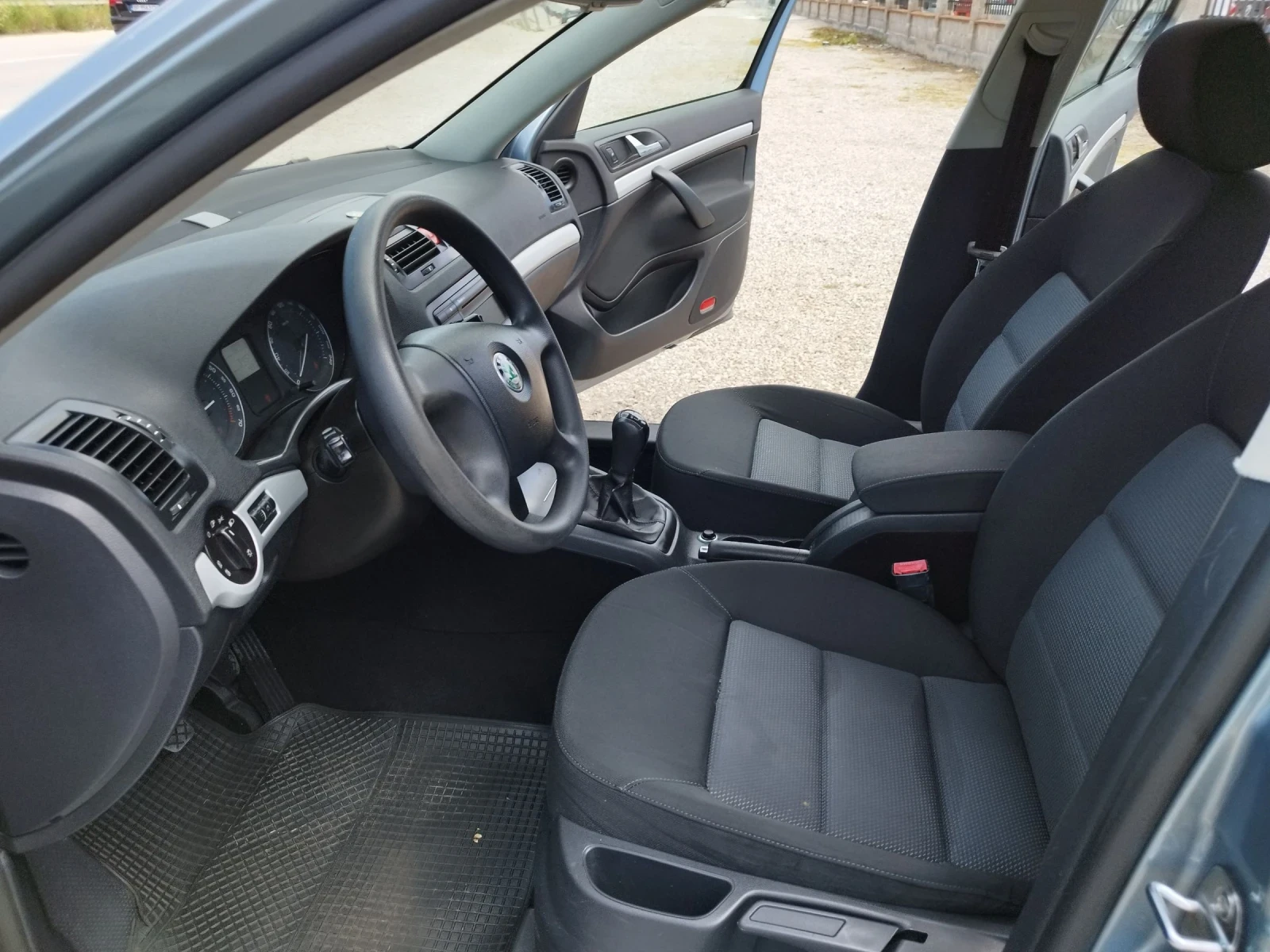 Skoda Octavia 1.6 Mpi 102 k.c. - изображение 10