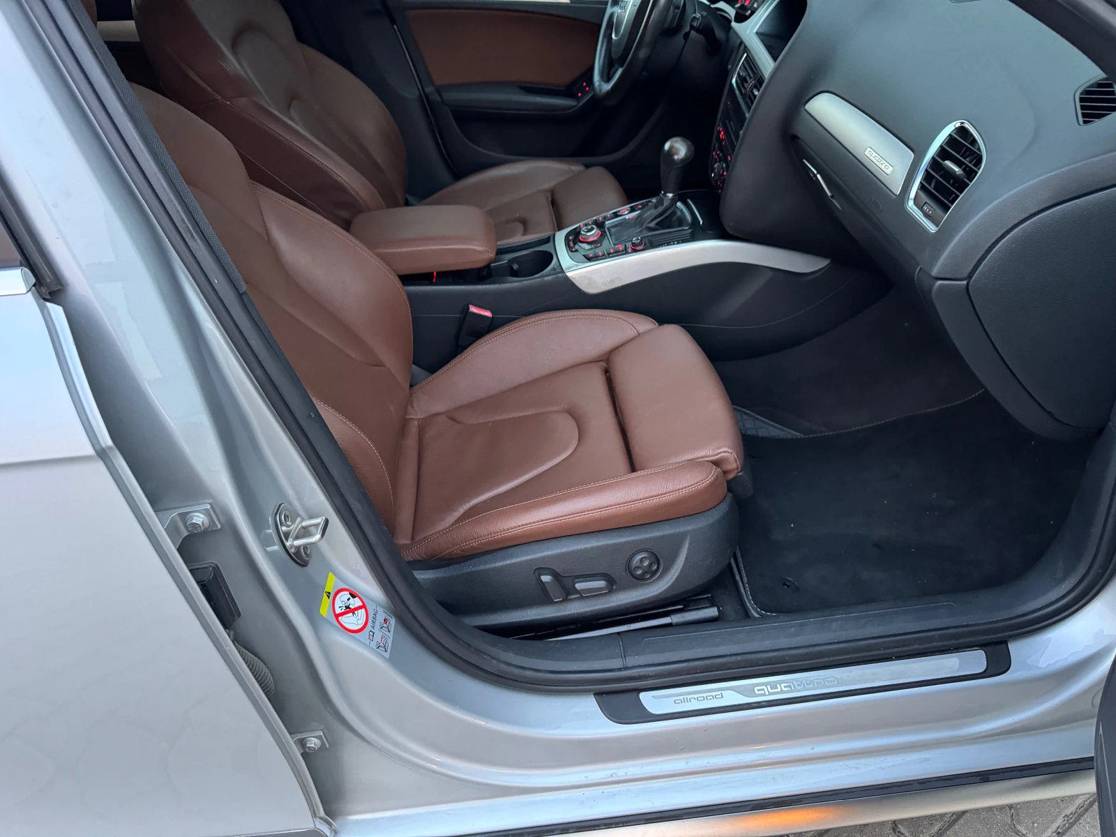Audi A4 Allroad 3, 0tdi 239ps, Quattro, кожа, нави, темпо, борд, е - изображение 10