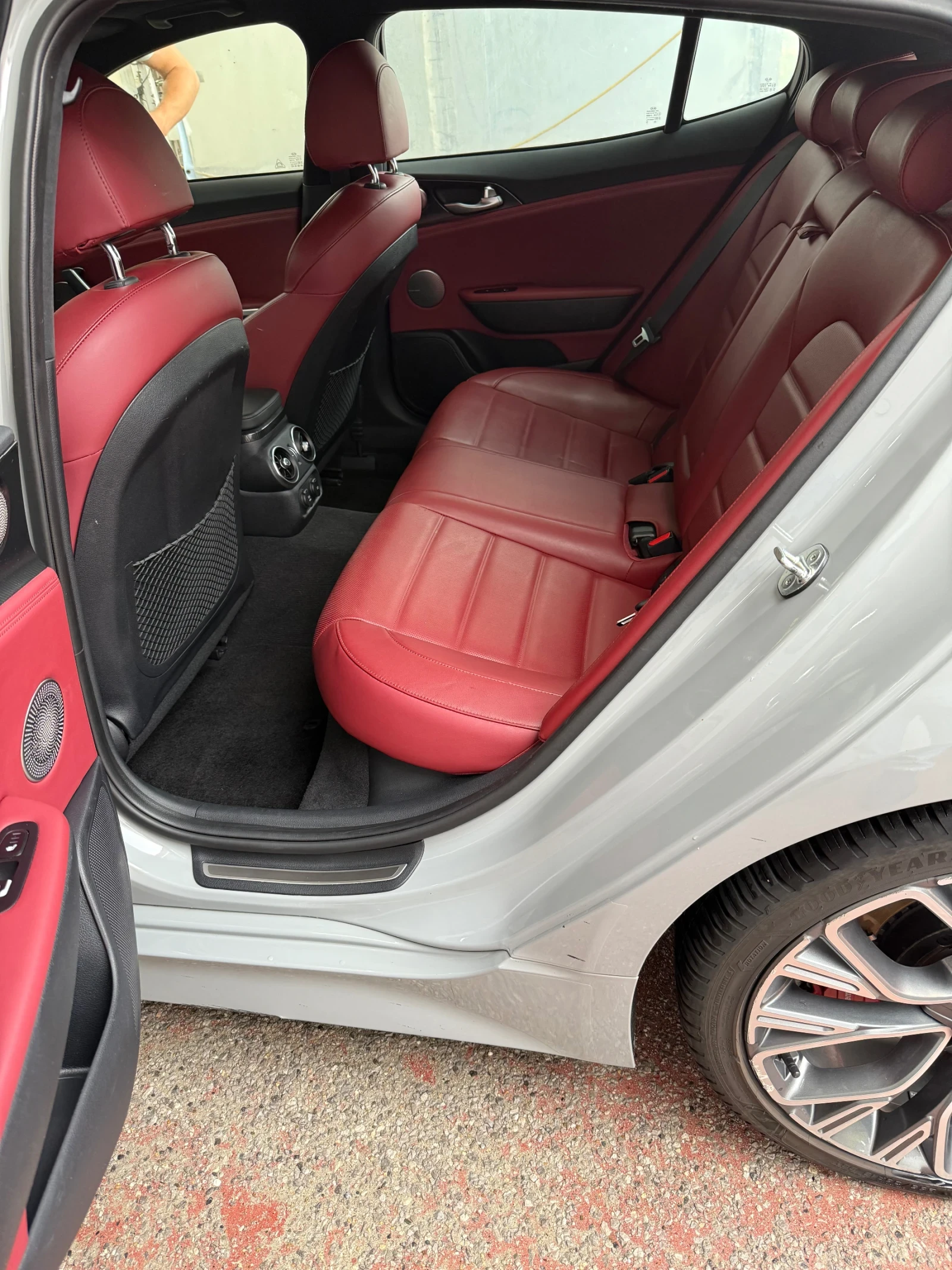 Kia Stinger GT | Mobile.bg   17