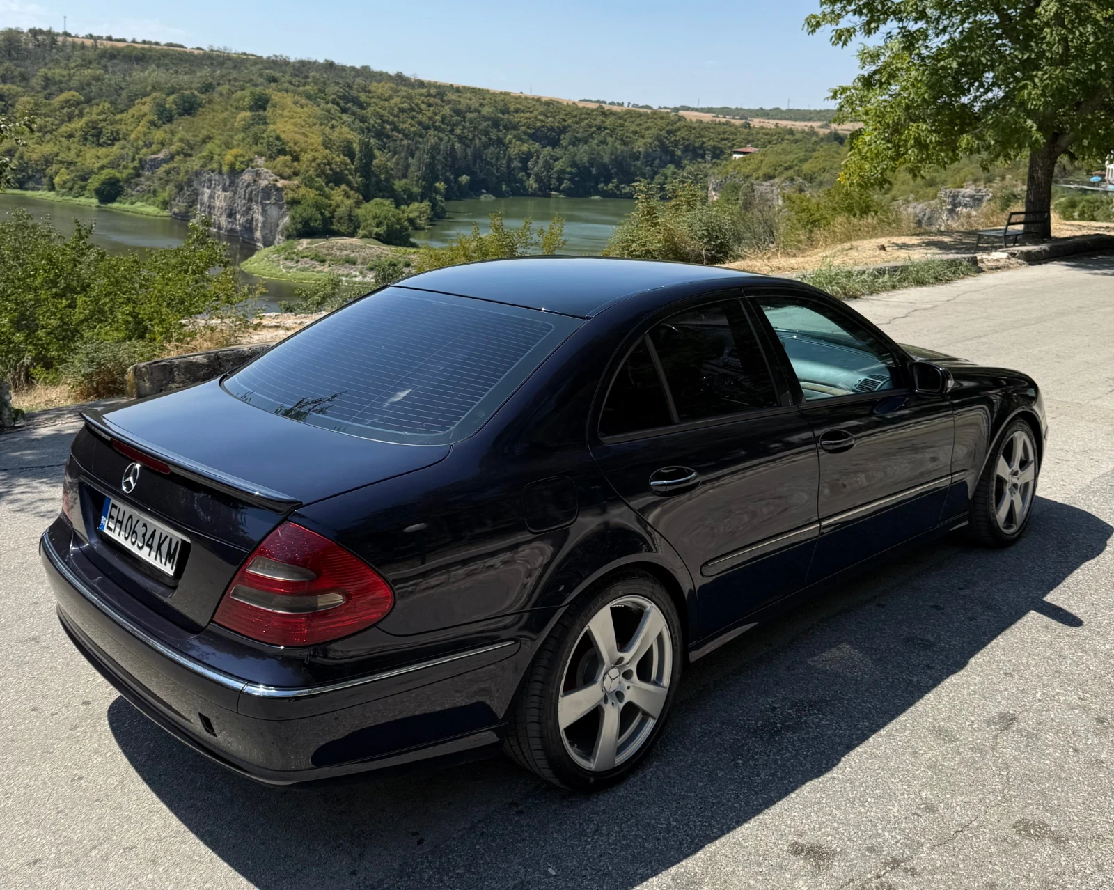 Mercedes-Benz E 270  - изображение 8