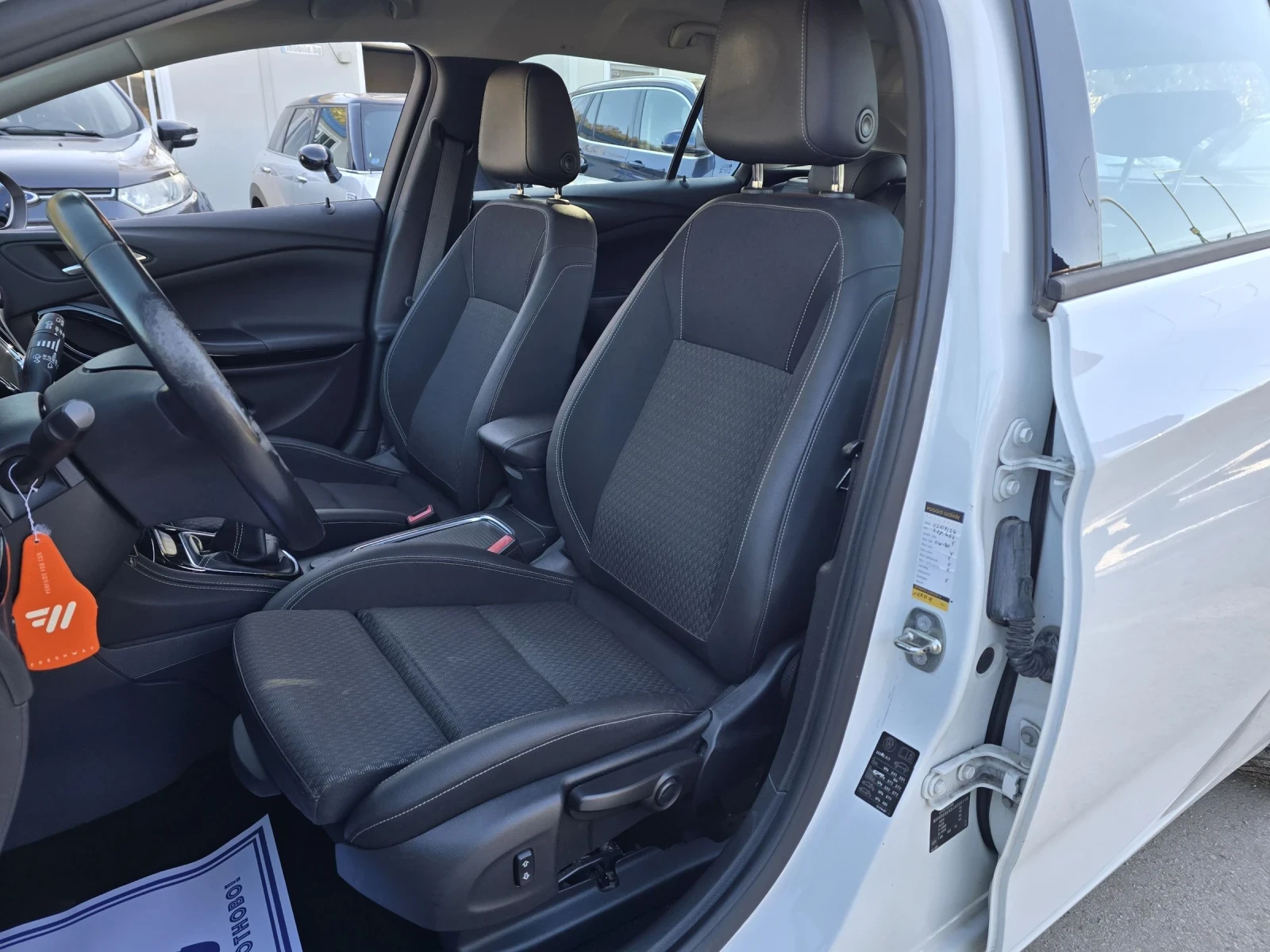 Opel Astra 1.6CDTI 110к.с SPORT - изображение 10