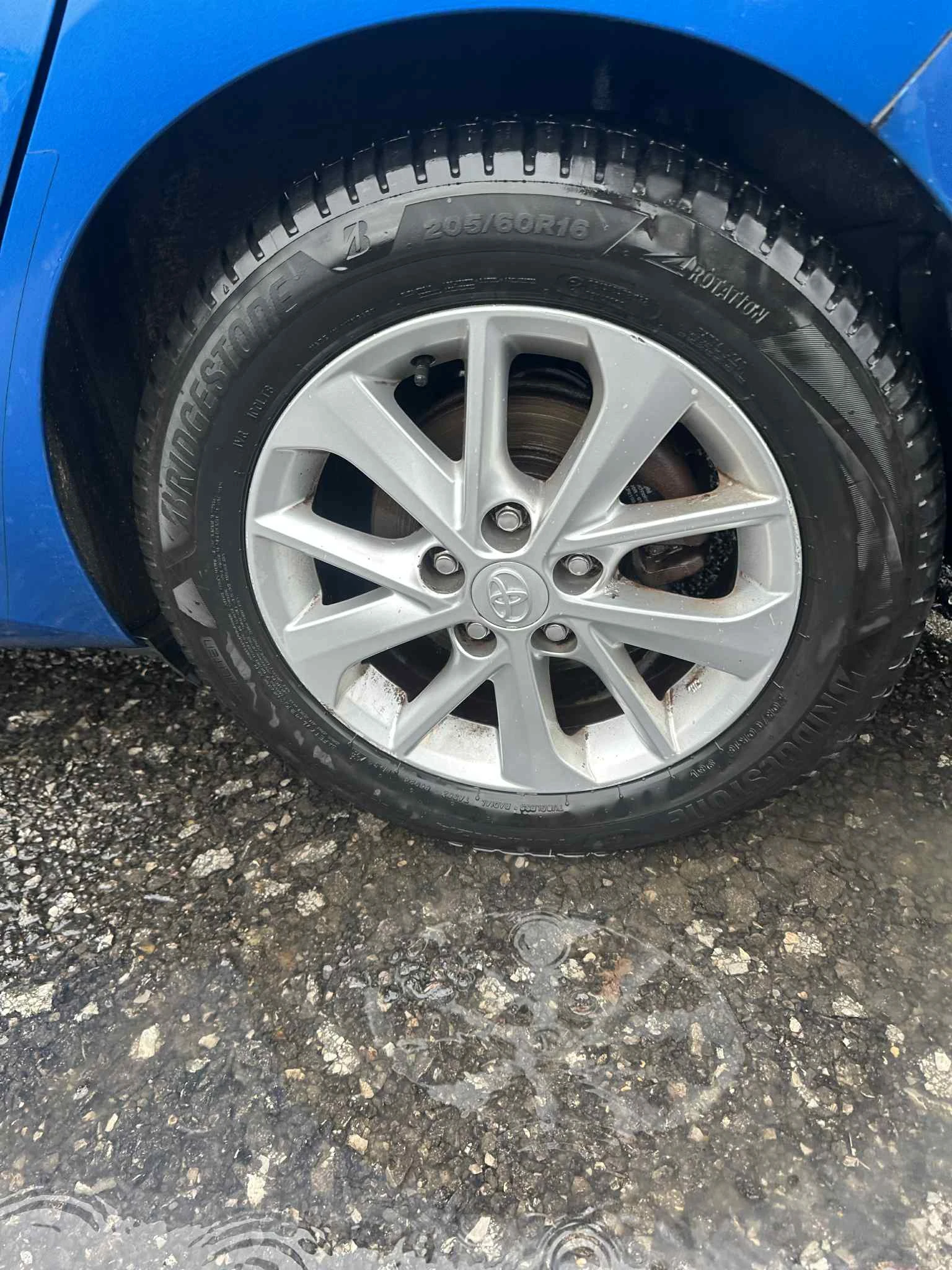 Toyota Auris 1. 4 D-4D, 90 - изображение 7