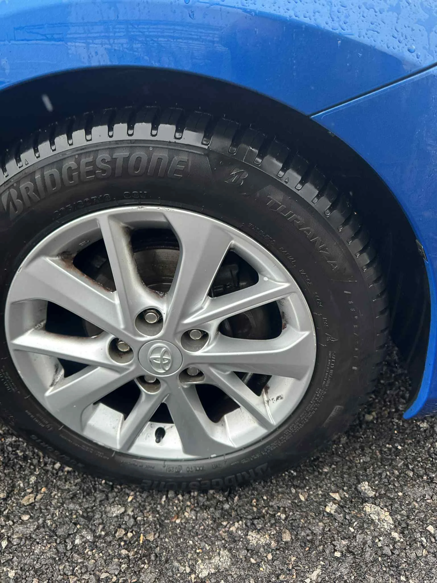 Toyota Auris 1. 4 D-4D, 90 - изображение 8