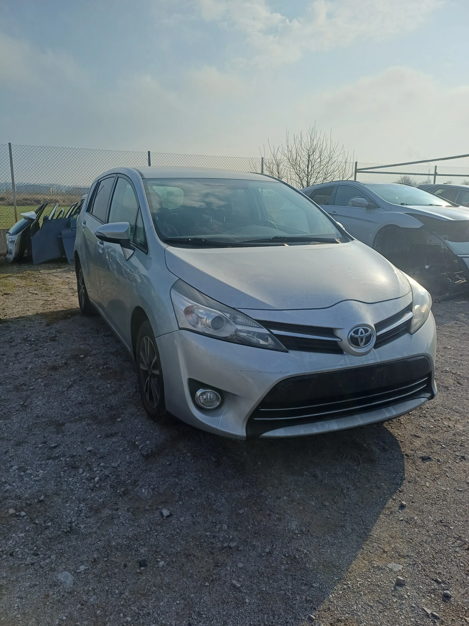 Toyota Verso 1.6d4d-112��.-�� ����� | Mobile.bg � ����������� 2