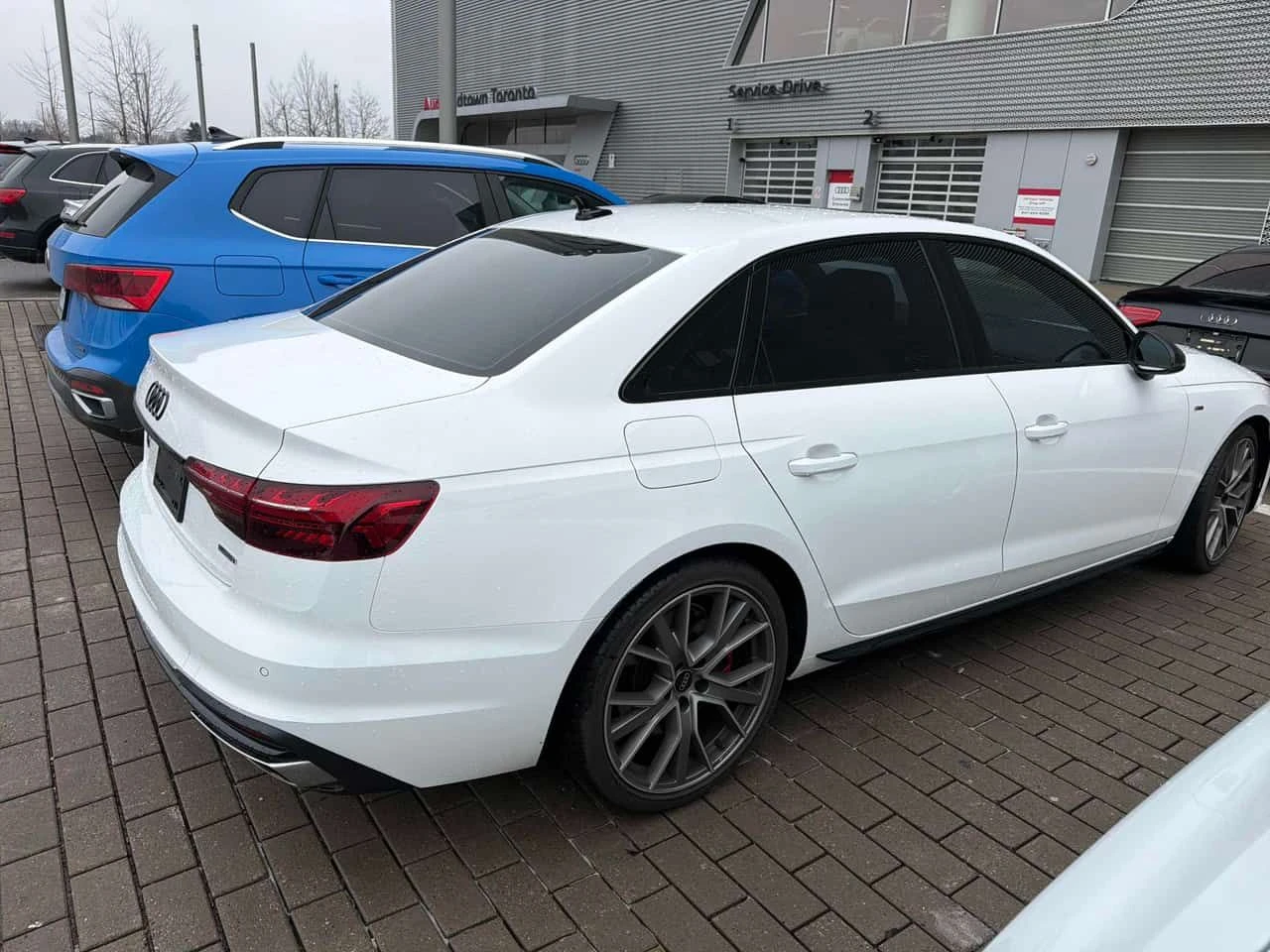 Audi A4 * Progressiv * CARFAX * Без инциденти * Два ключа , снимка 3 - Автомобили и джипове - 53934498