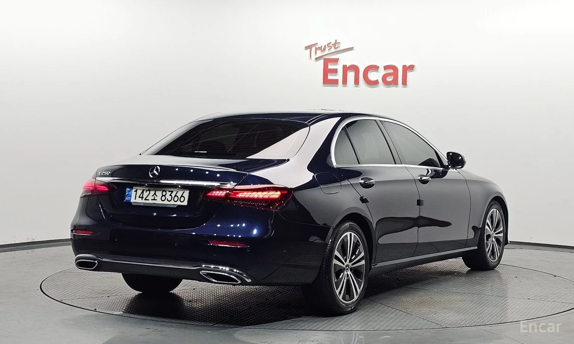 Mercedes-Benz E 250 �������* 360������* LANE* ASSIST* ������*  | Mobile.bg � ����������� 2