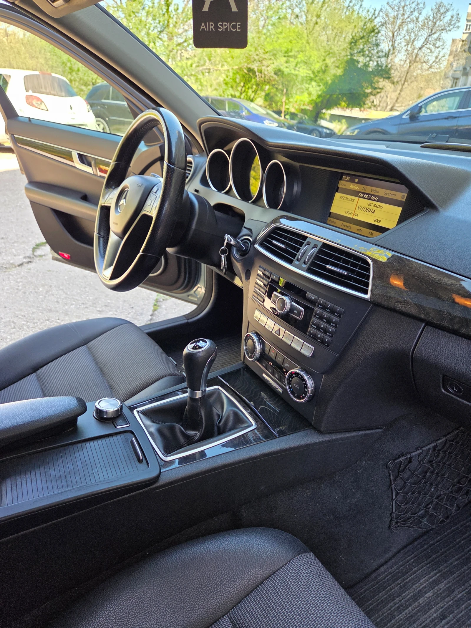 Mercedes-Benz C 250, снимка 9 - Автомобили и джипове - 54322210