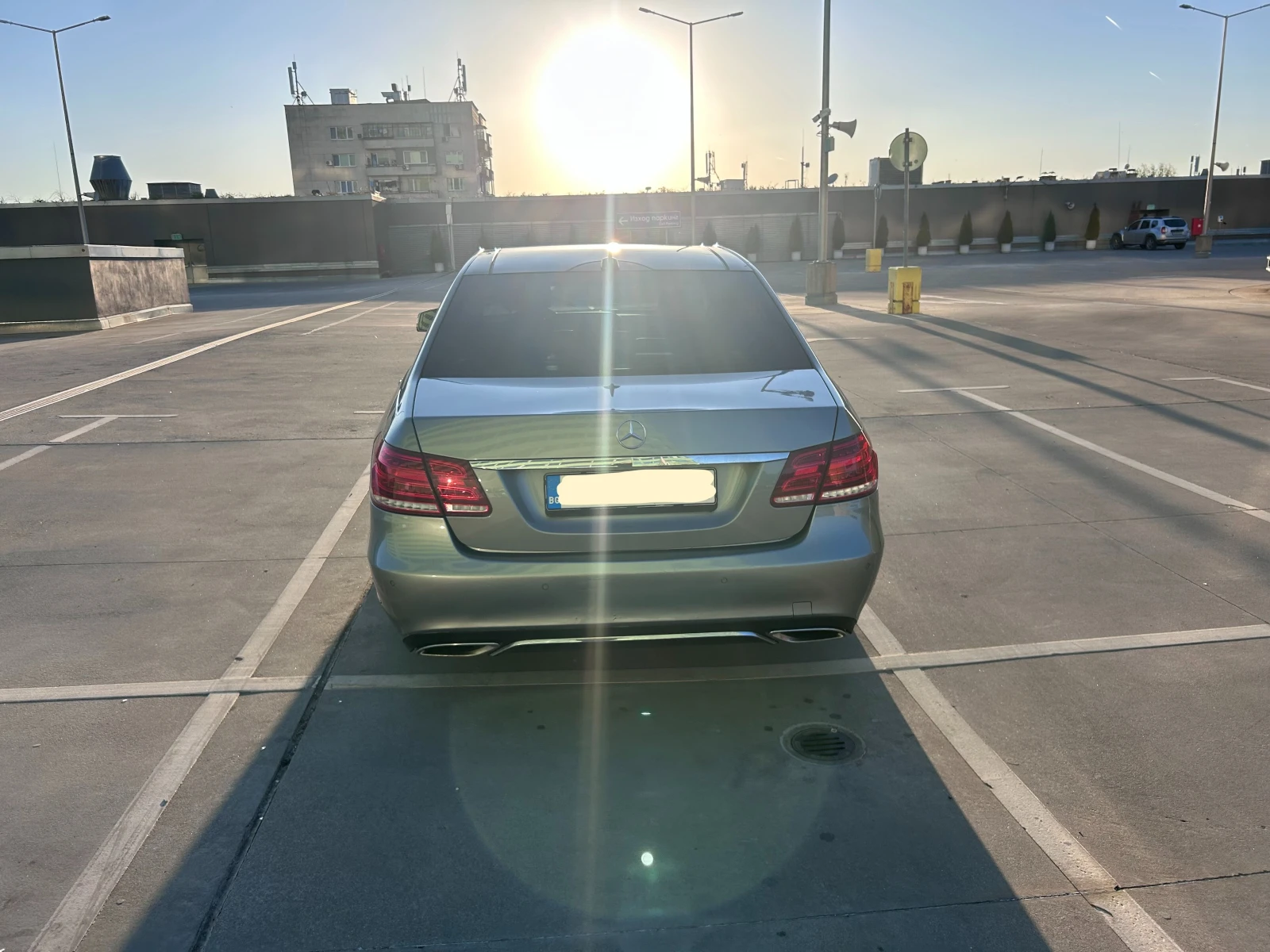 Mercedes-Benz E 220 BlueEFFICIENCY, снимка 5 - Автомобили и джипове - 54323796