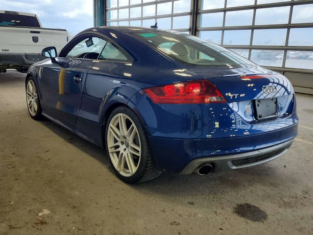 Audi Tt 2.0T S LINE COMPETITION/CARFAX/Подгрев, снимка 4 - Автомобили и джипове - 54433894