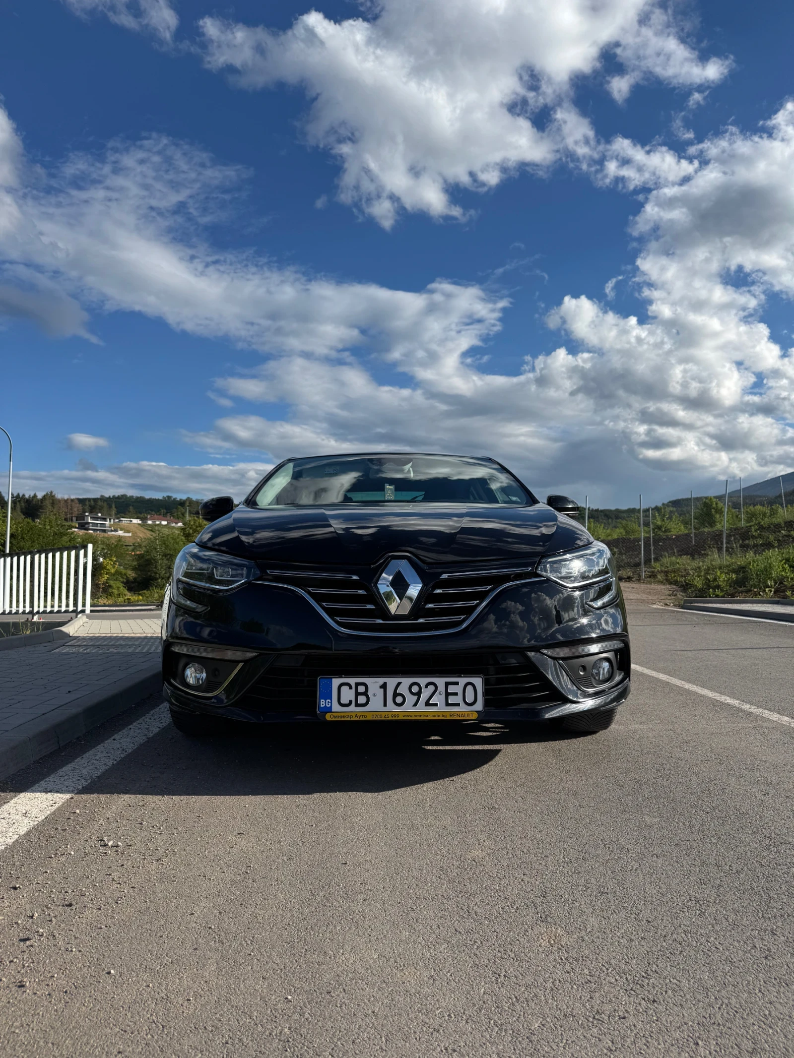 Renault Megane 1.5, снимка 2 - Автомобили и джипове - 54567316