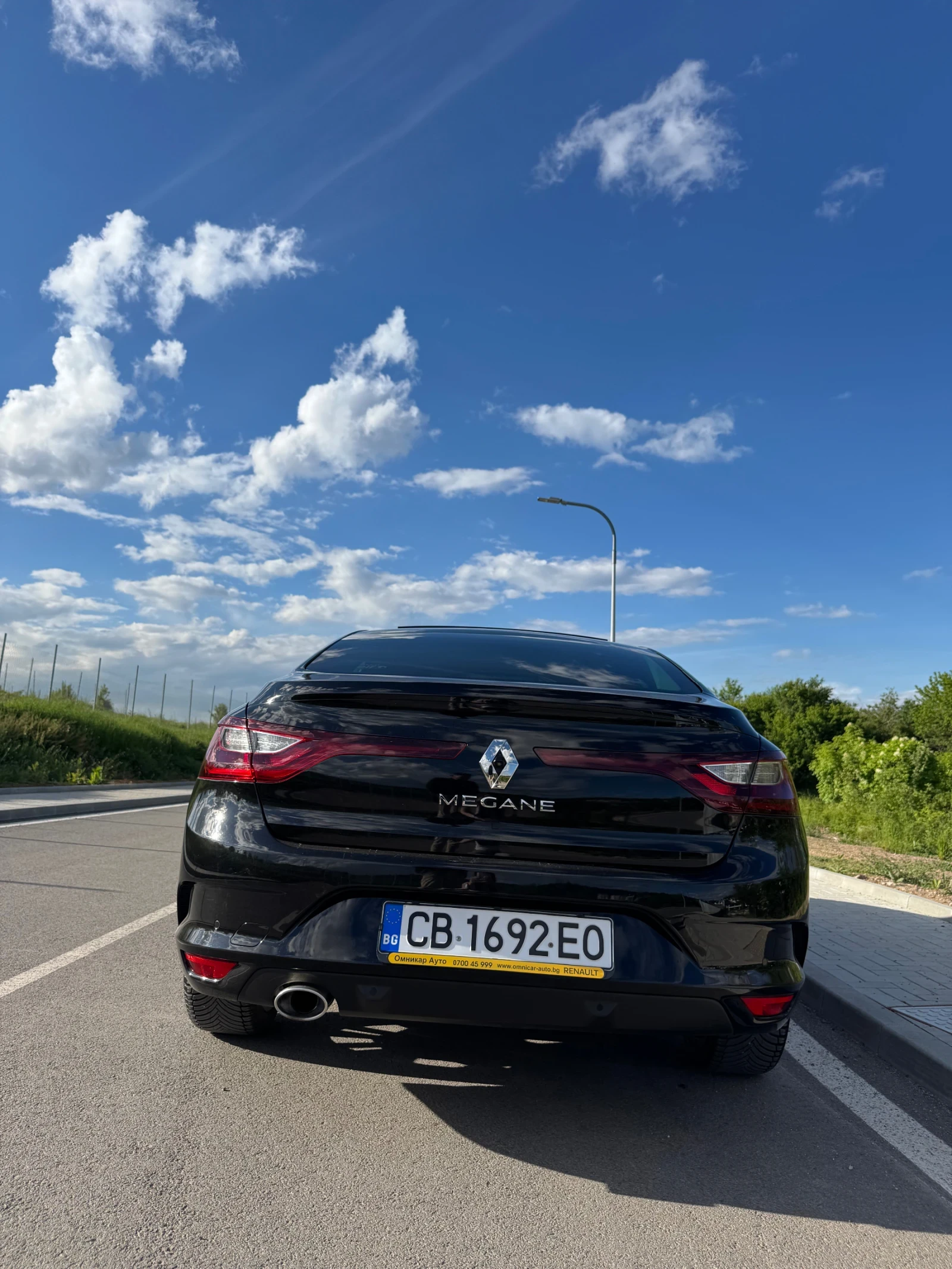 Renault Megane 1.5, снимка 5 - Автомобили и джипове - 54567316