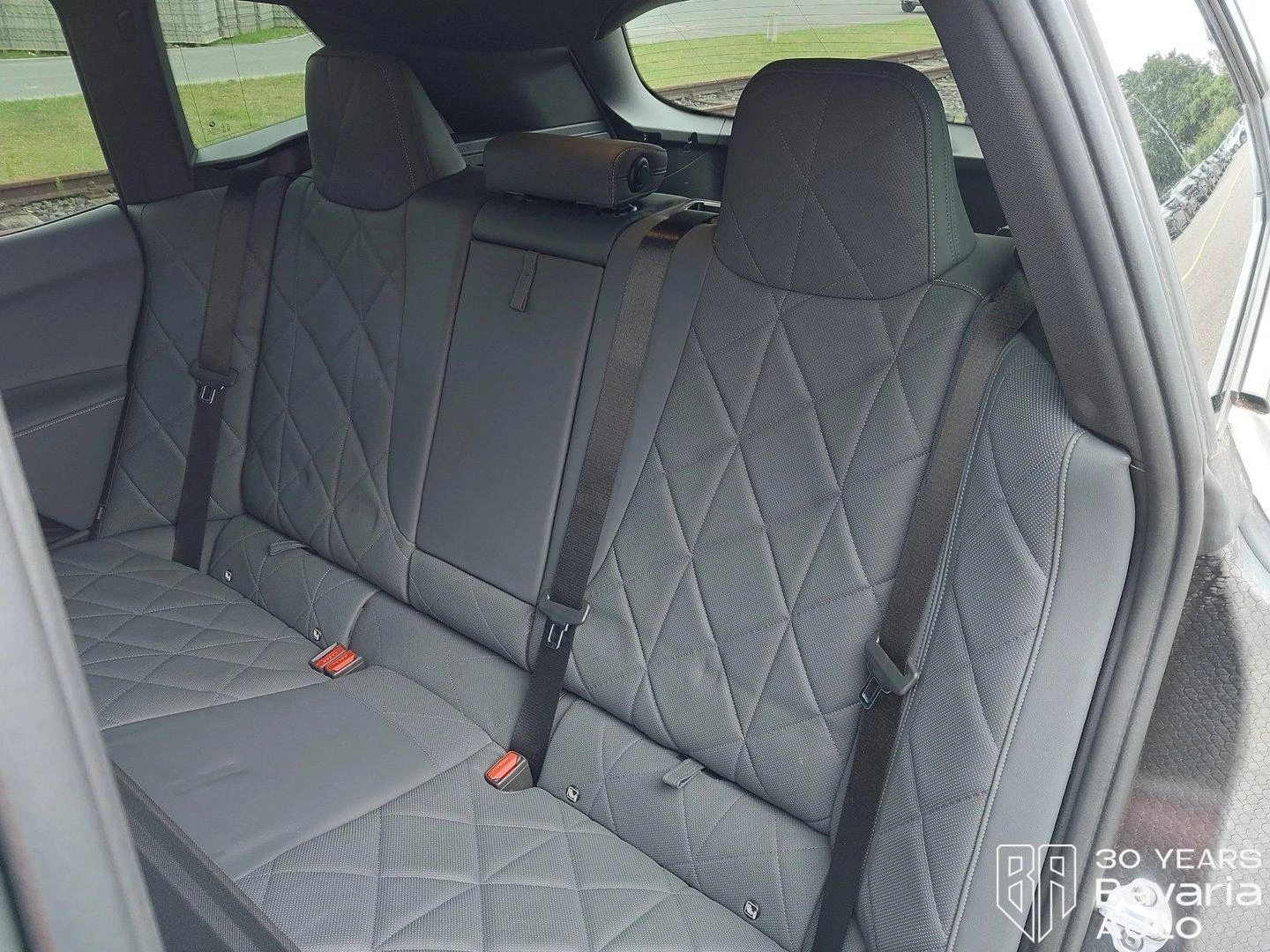 BMW iX 50 xDrive Sport, снимка 8 - Автомобили и джипове - 54836637