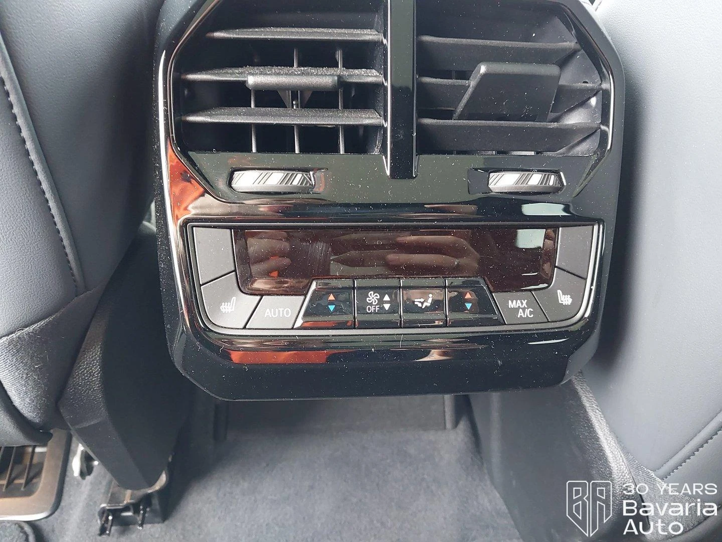 BMW iX 50 xDrive Sport, снимка 14 - Автомобили и джипове - 54836637