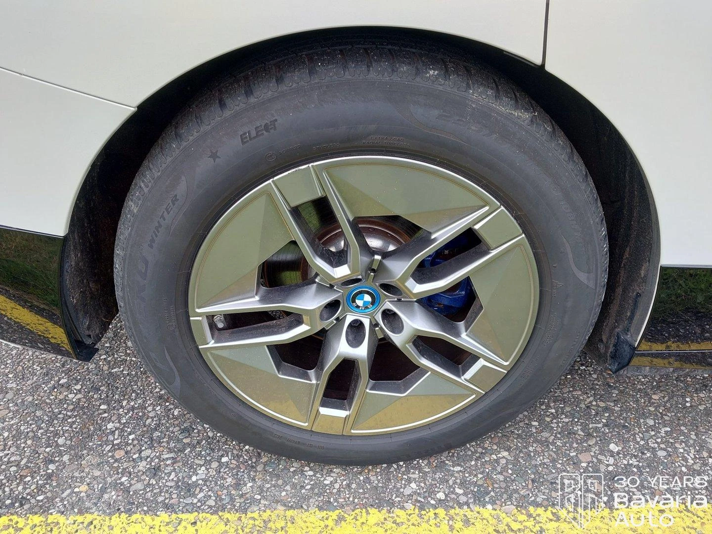 BMW iX 50 xDrive Sport, снимка 16 - Автомобили и джипове - 54836637