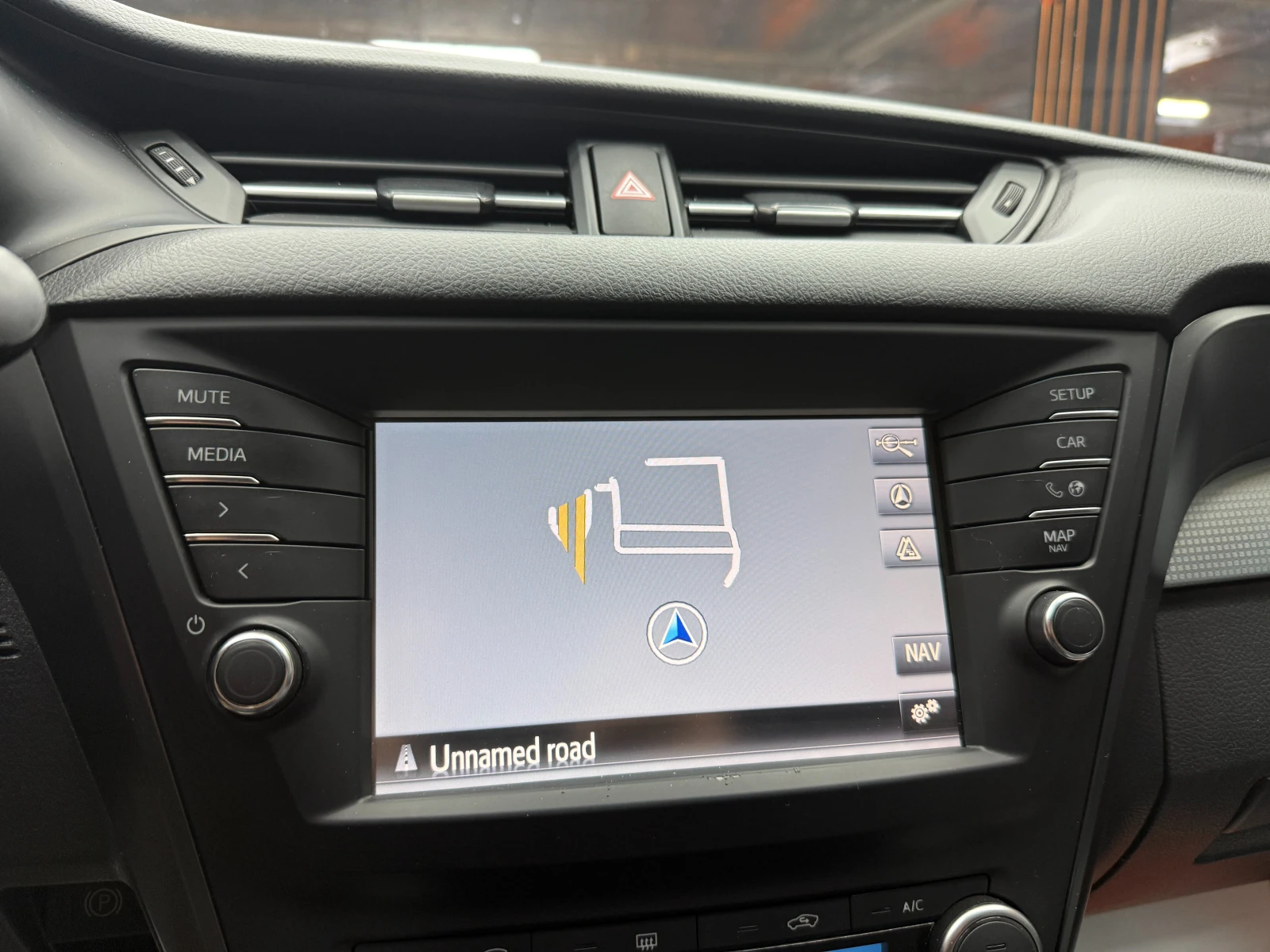 Toyota Avensis 1.6d Facelift | Mobile.bg � ����������� 14