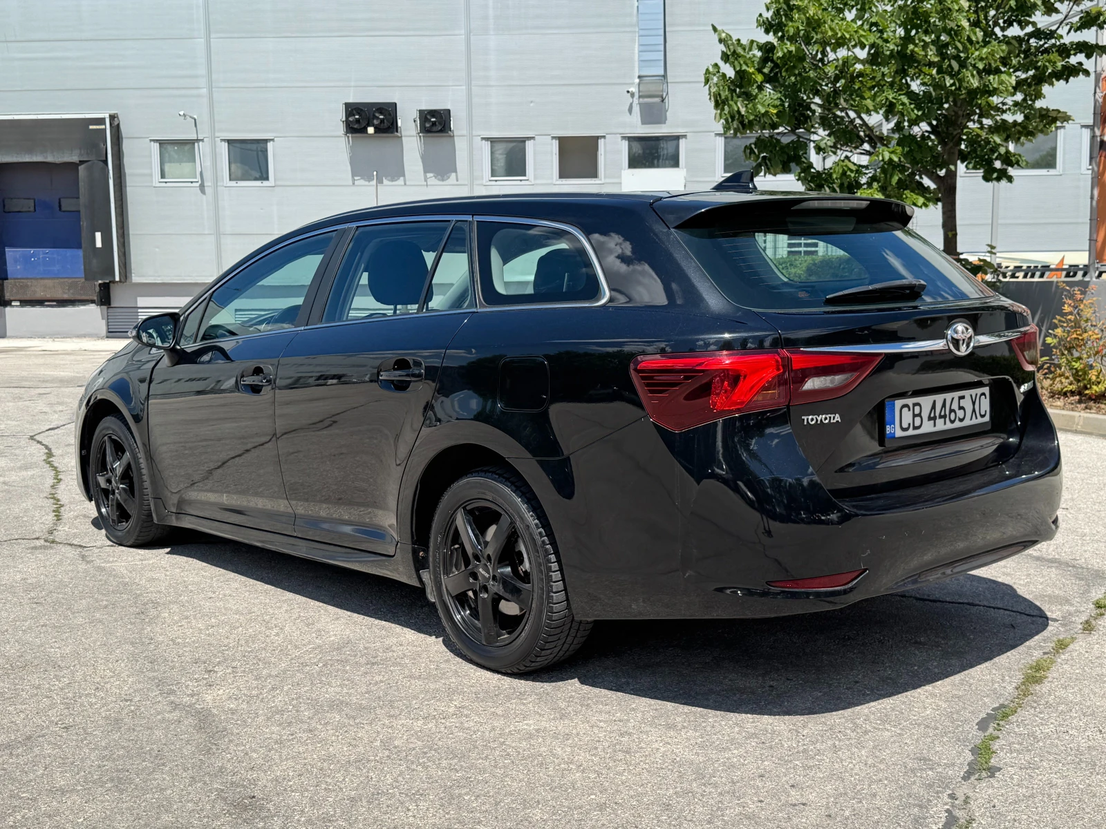 Toyota Avensis 1.6d Facelift | Mobile.bg � ����������� 3