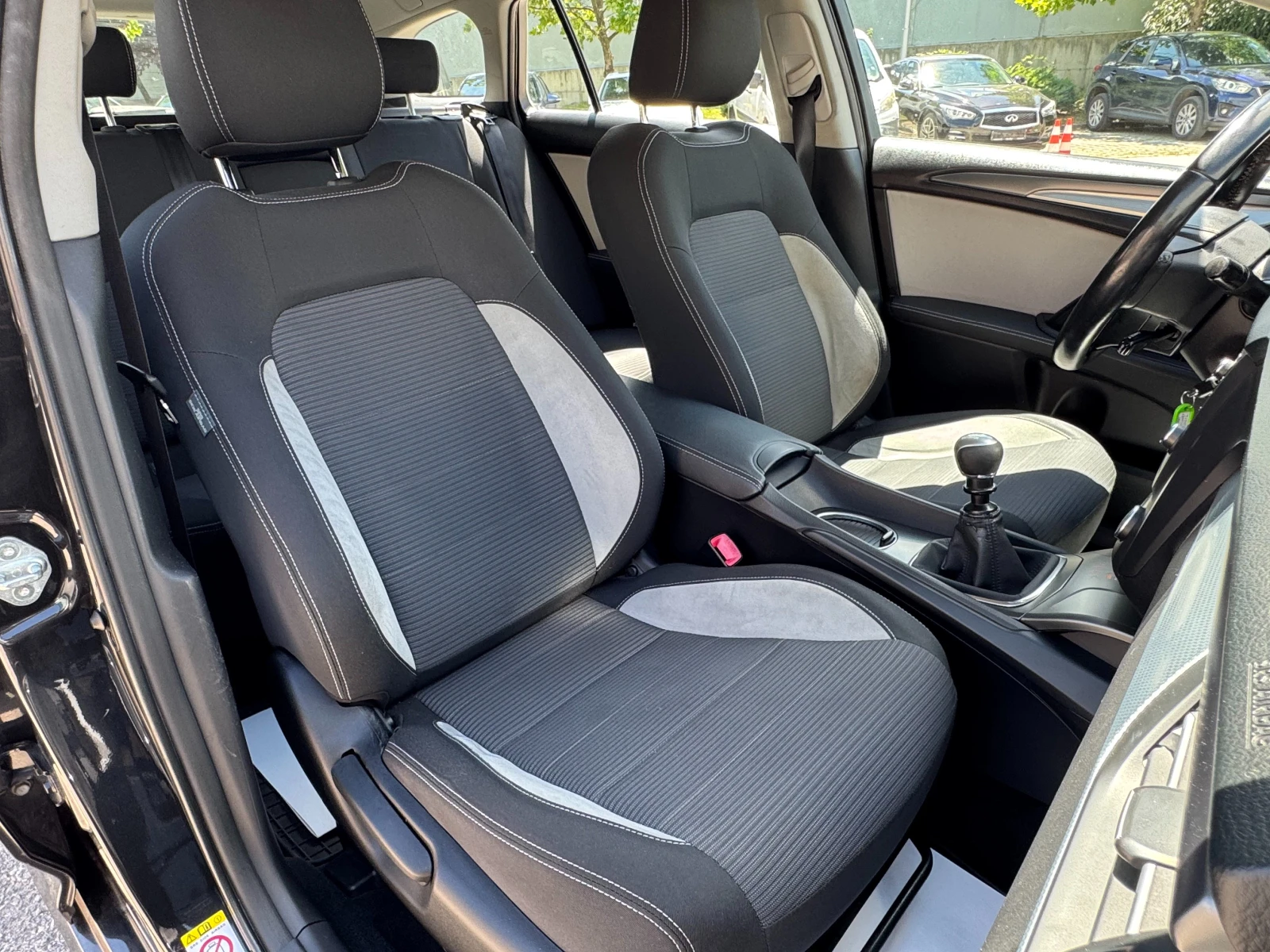 Toyota Avensis 1.6d Facelift | Mobile.bg � ����������� 17