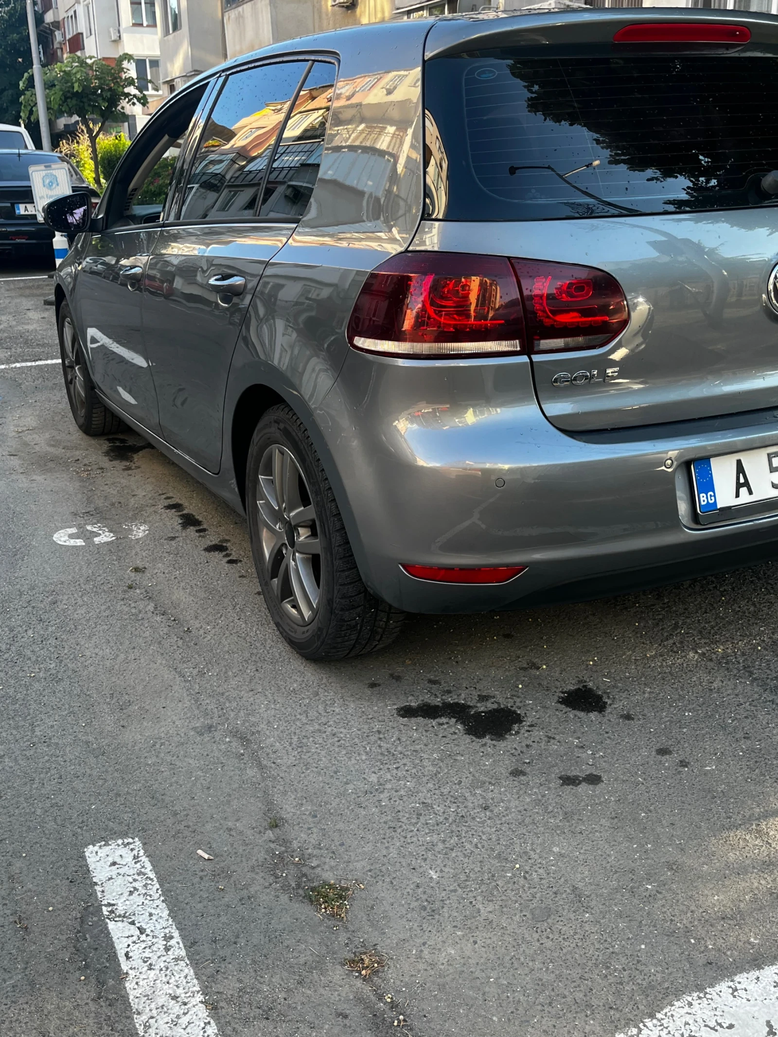 VW Golf 1.6tdi, снимка 3 - Автомобили и джипове - 55416661