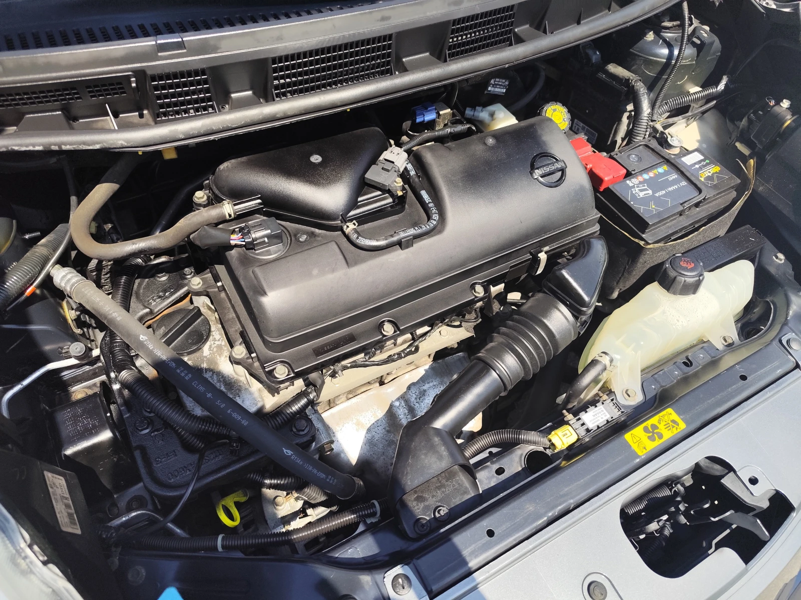 Nissan Note 1.4i* Klimatik* , снимка 14 - Автомобили и джипове - 55432523