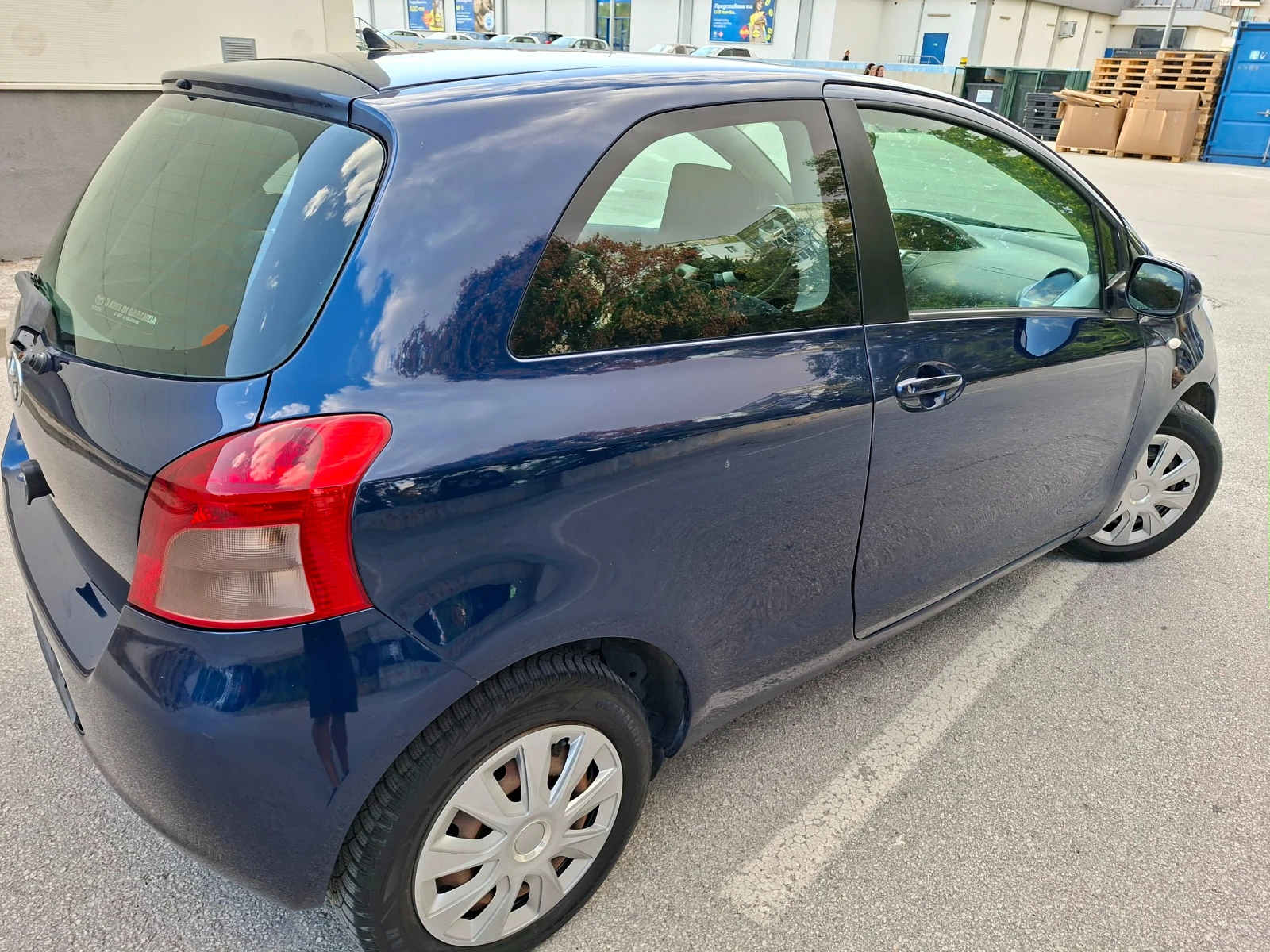 Toyota Yaris 1.0 , снимка 8 - Автомобили и джипове - 55667334