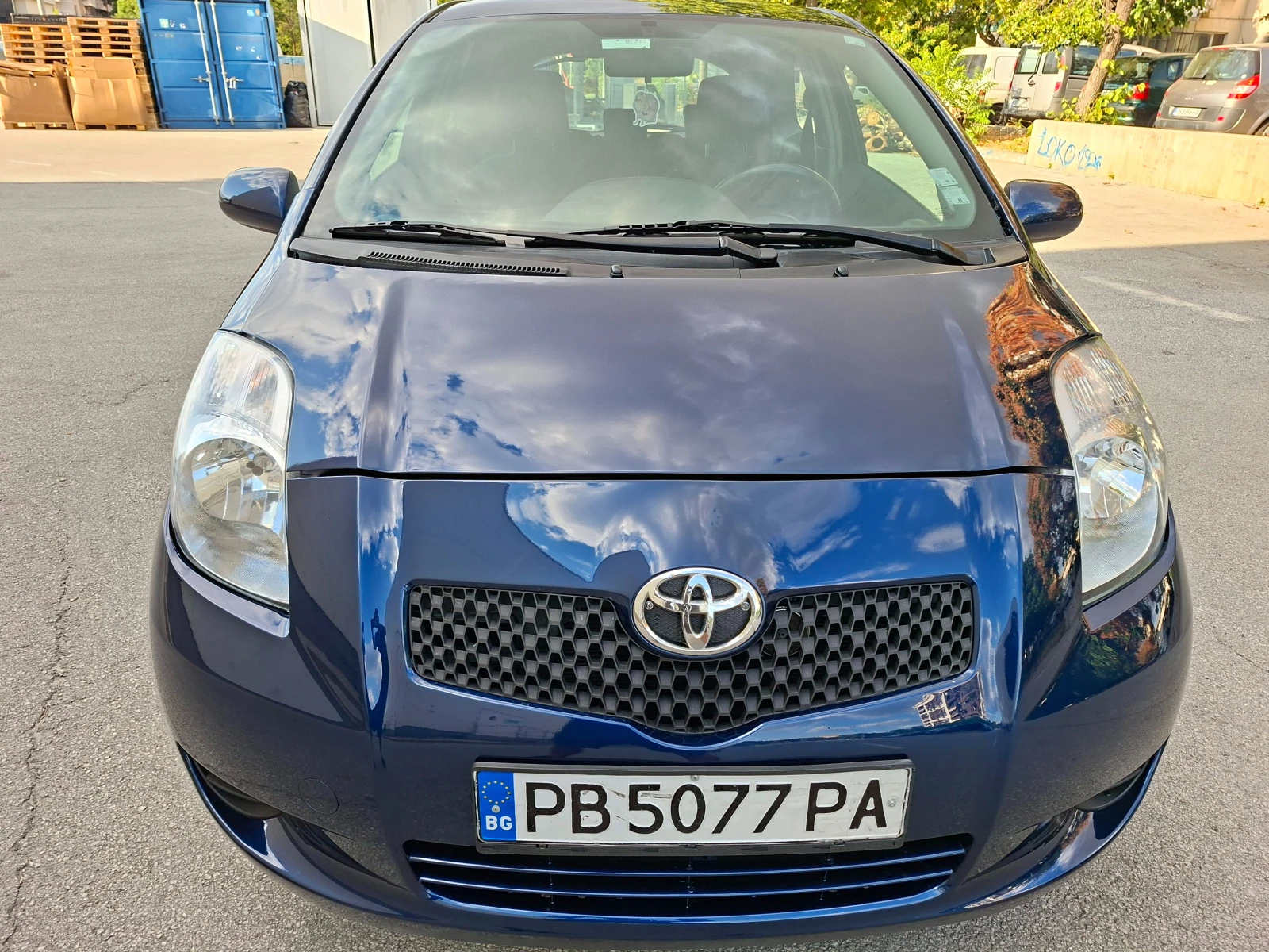 Toyota Yaris 1.0 , снимка 3 - Автомобили и джипове - 55667334