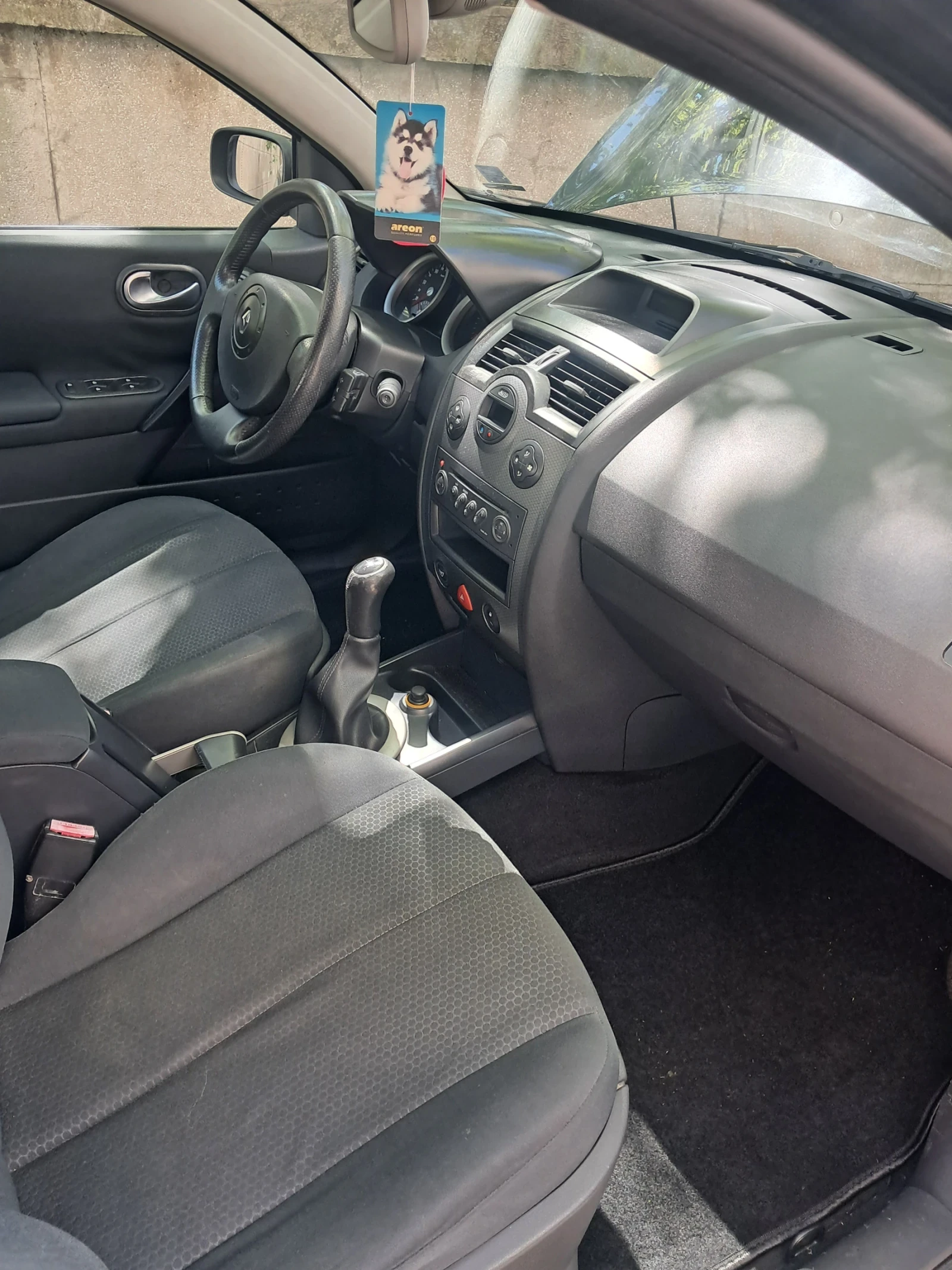 Renault Megane, снимка 9 - Автомобили и джипове - 55674623