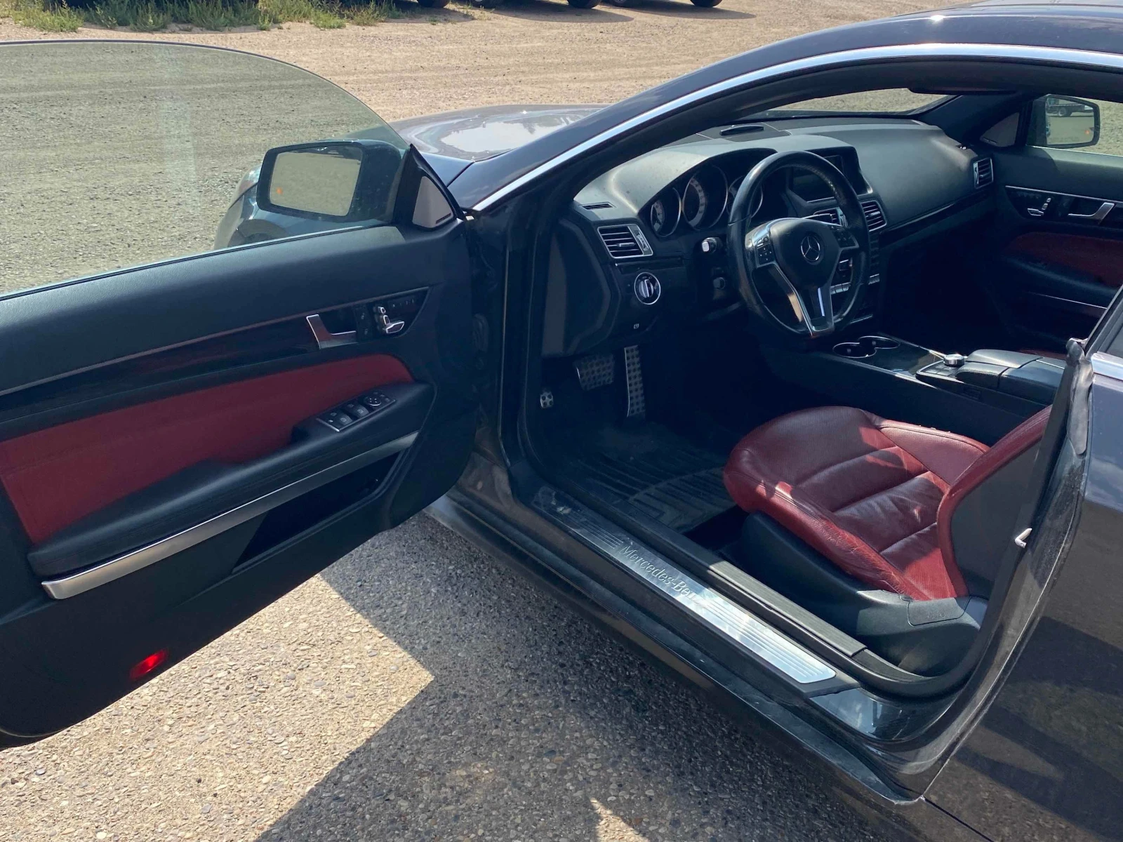 Mercedes-Benz E 400 * CARFAX * ЧЕРВЕНА КОЖА * HARMAN KARDON * , снимка 10 - Автомобили и джипове - 55830965