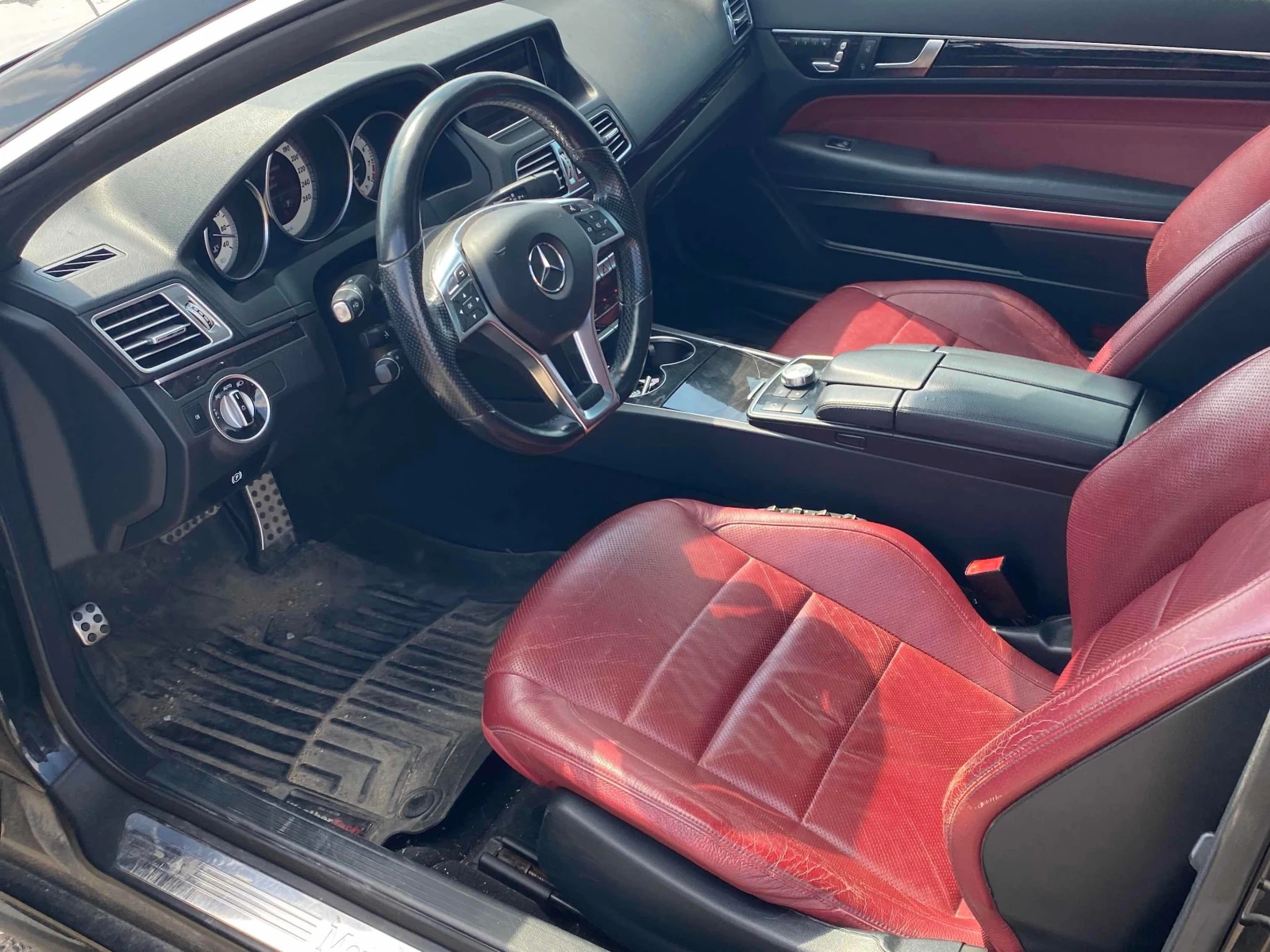 Mercedes-Benz E 400 * CARFAX * ЧЕРВЕНА КОЖА * HARMAN KARDON * , снимка 5 - Автомобили и джипове - 55830965