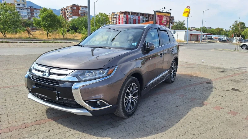 Mitsubishi Outlander 3.0 , V6, 224 , бензин, 2017 година, снимка 5 - Автомобили и джипове - 52517653
