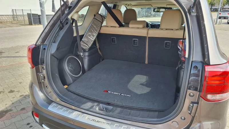 Mitsubishi Outlander 3.0 , V6, 224 , бензин, 2017 година, снимка 15 - Автомобили и джипове - 52517653