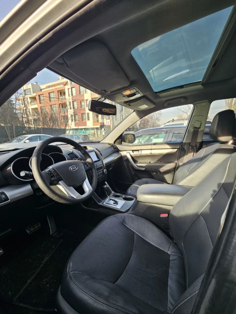 Kia Sorento 2.2CRDI automat 4?4, снимка 12 - Автомобили и джипове - 52807912