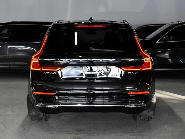 Volvo XC60 B6 AWD Inscription NOAccidents| Navi | Panoramic | - изображение 8