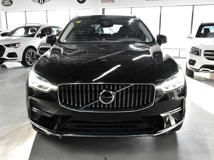 Volvo XC60 B6 AWD Inscription NOAccidents| Navi | Panoramic | - изображение 4