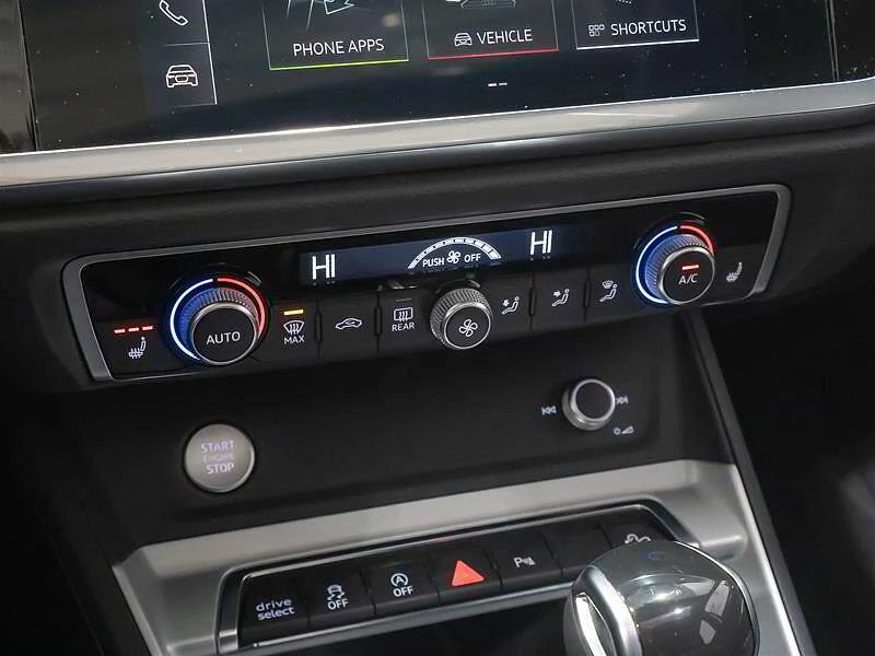 Audi Q3 Progressiv* S Line* Line Ass* CAMERA*  - изображение 10