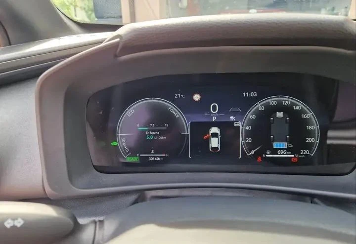 Toyota C-HR 1.8 хибрид, снимка 5 - Автомобили и джипове - 56224124
