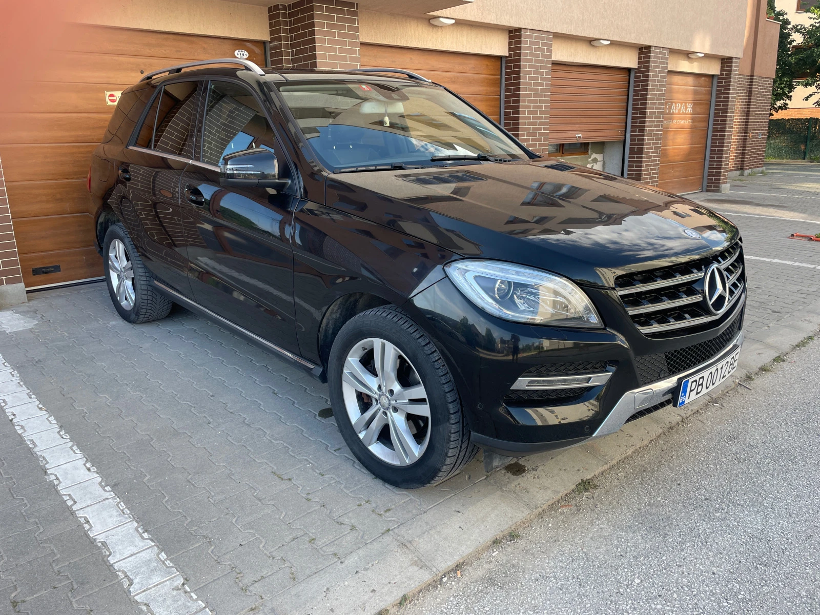 Mercedes-Benz ML 350 Панорама, обслужен цялостно - изображение 3