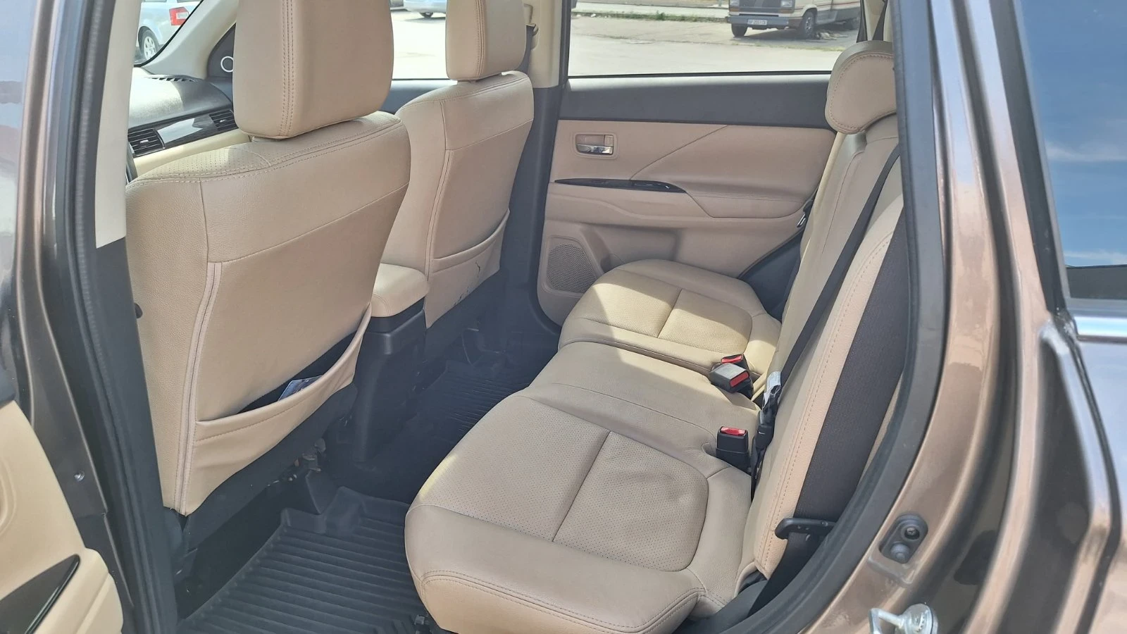 Mitsubishi Outlander 3.0 , V6, 224 , ������, 2017 ������ | Mobile.bg � ����������� 12