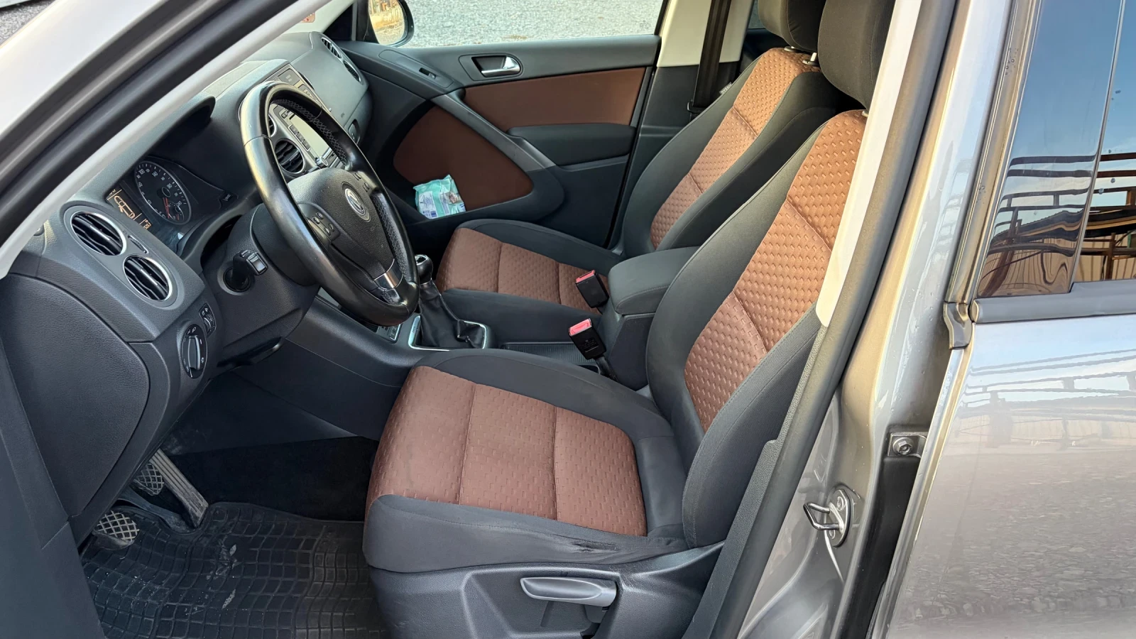 VW Tiguan 2.0TDI* 140HP* 4x4 | Mobile.bg   8