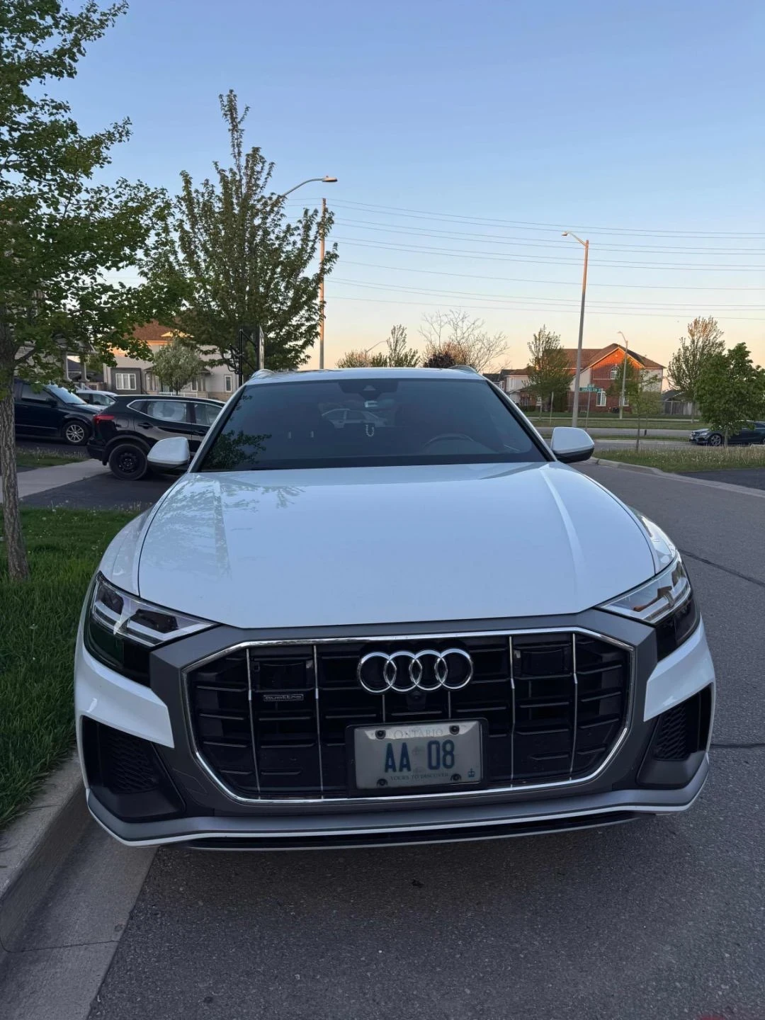 Audi Q8 Progressiv* S-Line* Distronic* 360View* CarPlay* K, снимка 2 - Автомобили и джипове - 53947603