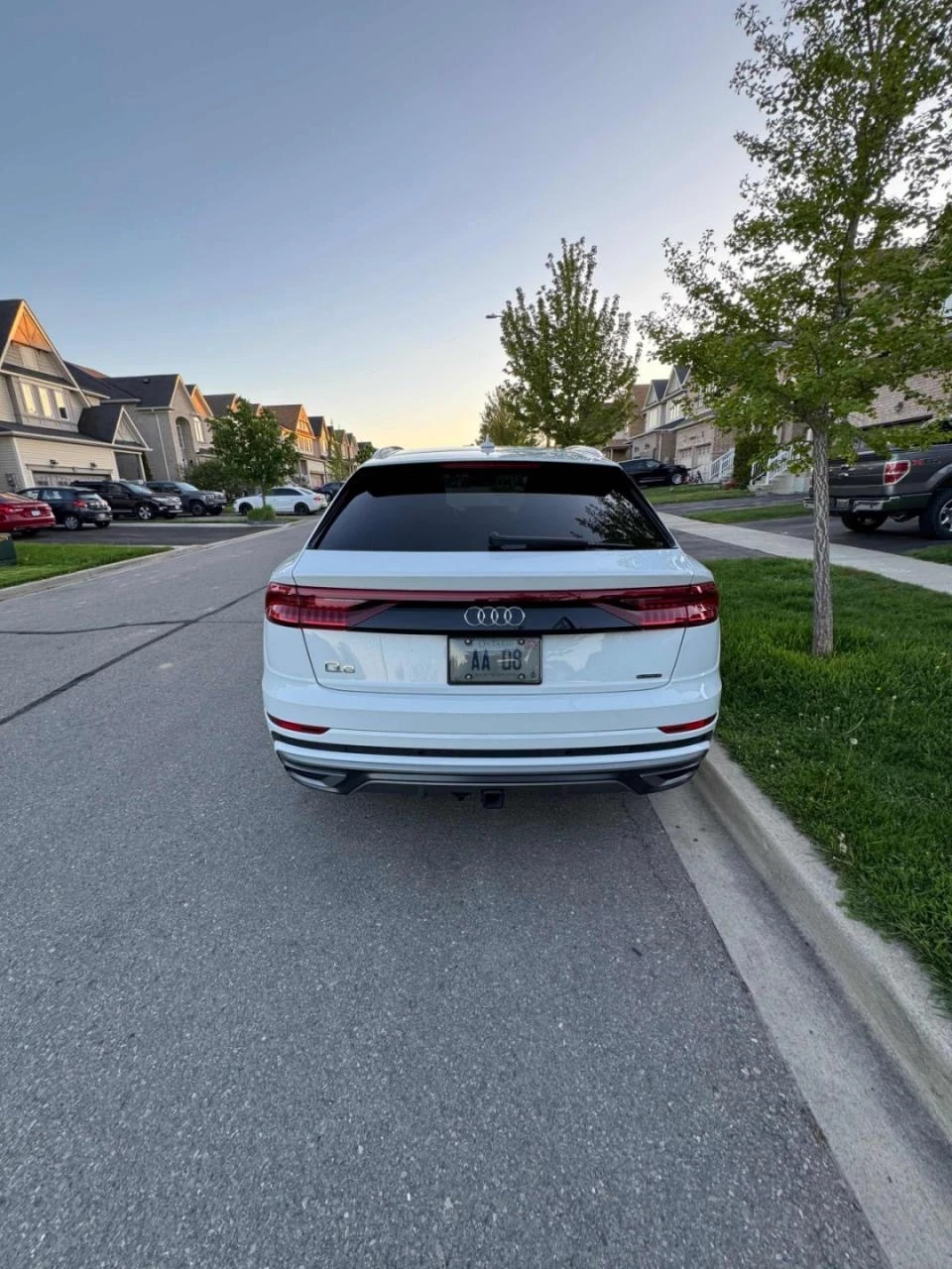 Audi Q8 Progressiv* S-Line* Distronic* 360View* CarPlay* K, снимка 4 - Автомобили и джипове - 53947603