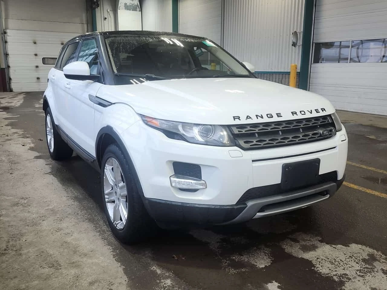 Land Rover Range Rover Evoque * PURE PLUS * CARFAX * KEYLESS * PANO * , снимка 2 - Автомобили и джипове - 53949309