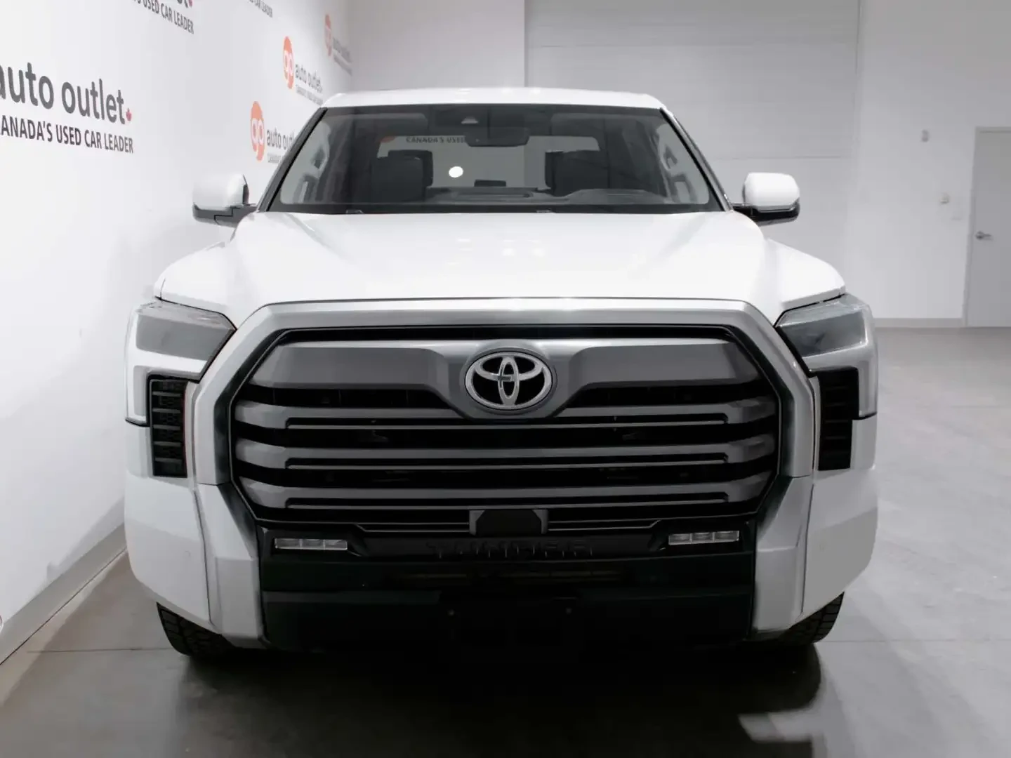 Toyota Tundra LIMITED* ДЪЛГА БАЗА* ОБДУХВАНЕ* ПАНОРАМА* КАМЕРА, снимка 2 - Автомобили и джипове - 55034912