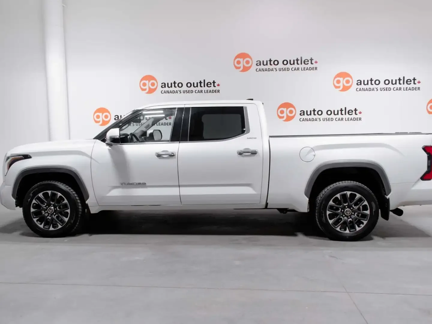 Toyota Tundra LIMITED* ДЪЛГА БАЗА* ОБДУХВАНЕ* ПАНОРАМА* КАМЕРА, снимка 3 - Автомобили и джипове - 55034912