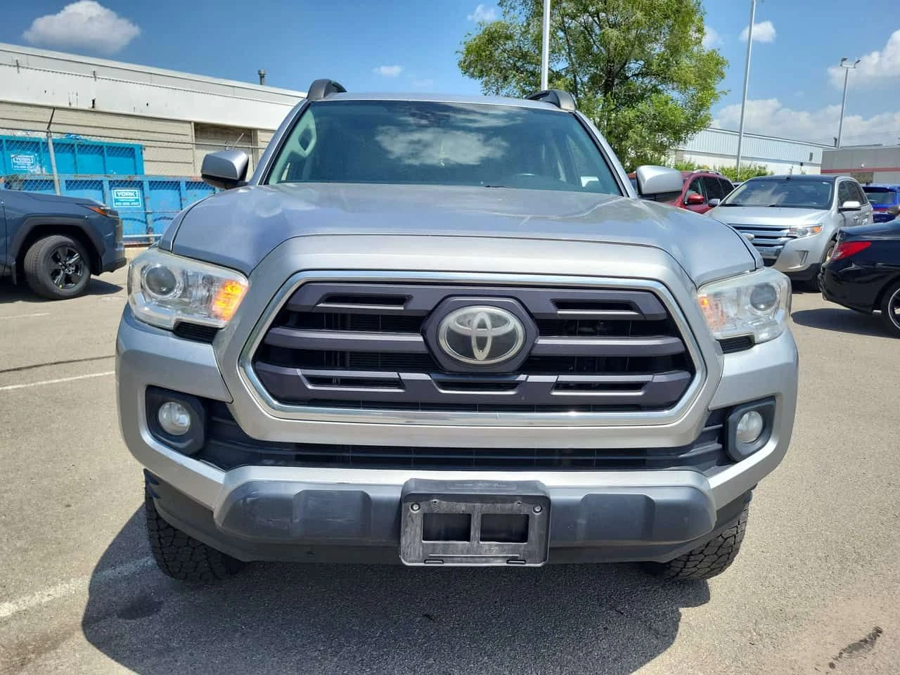 Toyota Tacoma * 4x4 Double Cab V6 Auto SR5 * АВТОКРЕДИТ* , снимка 6 - Автомобили и джипове - 55146675