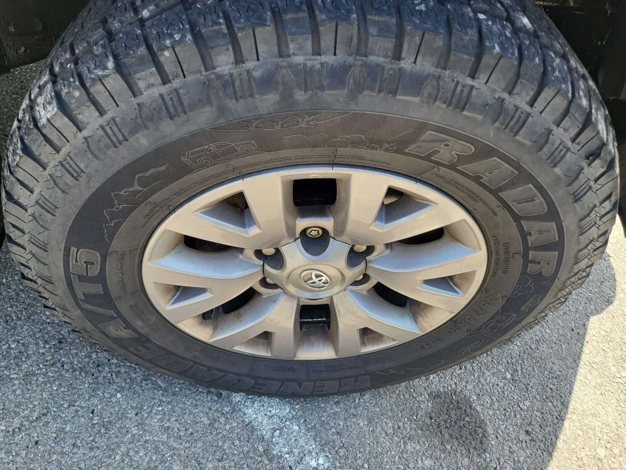 Toyota Tacoma * 4x4 Double Cab V6 Auto SR5 * АВТОКРЕДИТ* , снимка 7 - Автомобили и джипове - 55146675